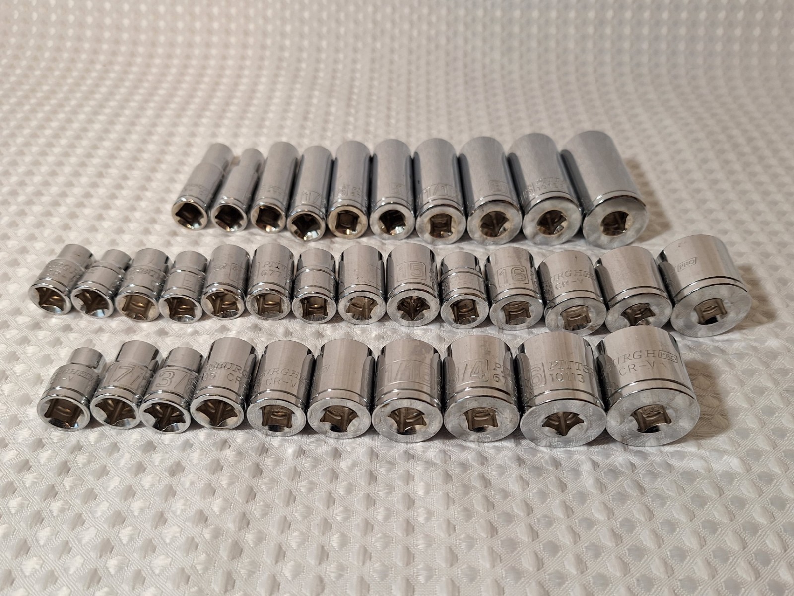 Pittsburg Pro Metric & Standard 6 Point 3/8″ Deep & Regular Socket Set Lot of 34