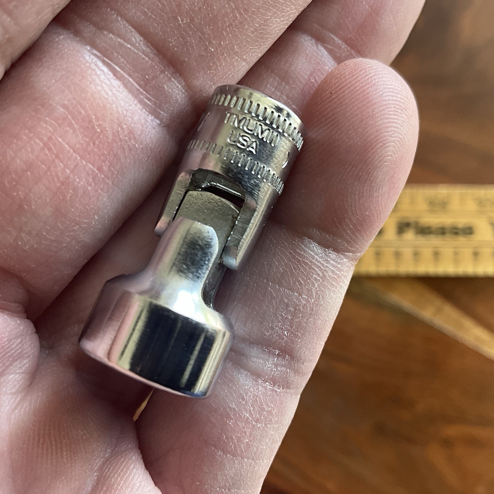 Snap-on 1/4″ Dr Metric 11 mm 12-Pt Flank Drive Universal Shallow Socket TMUM11
