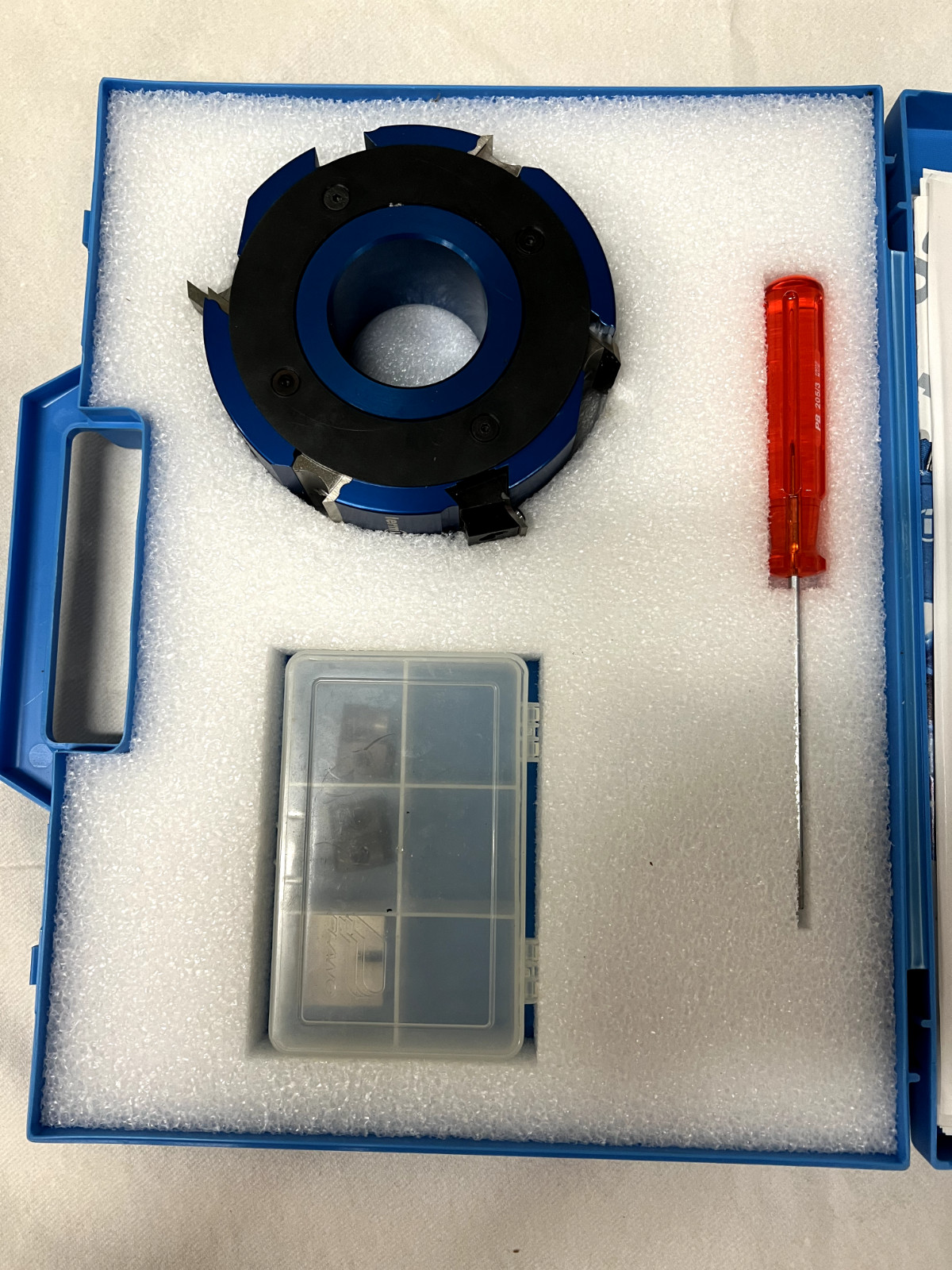 Terminus Sample Cutter Kit for flooring work