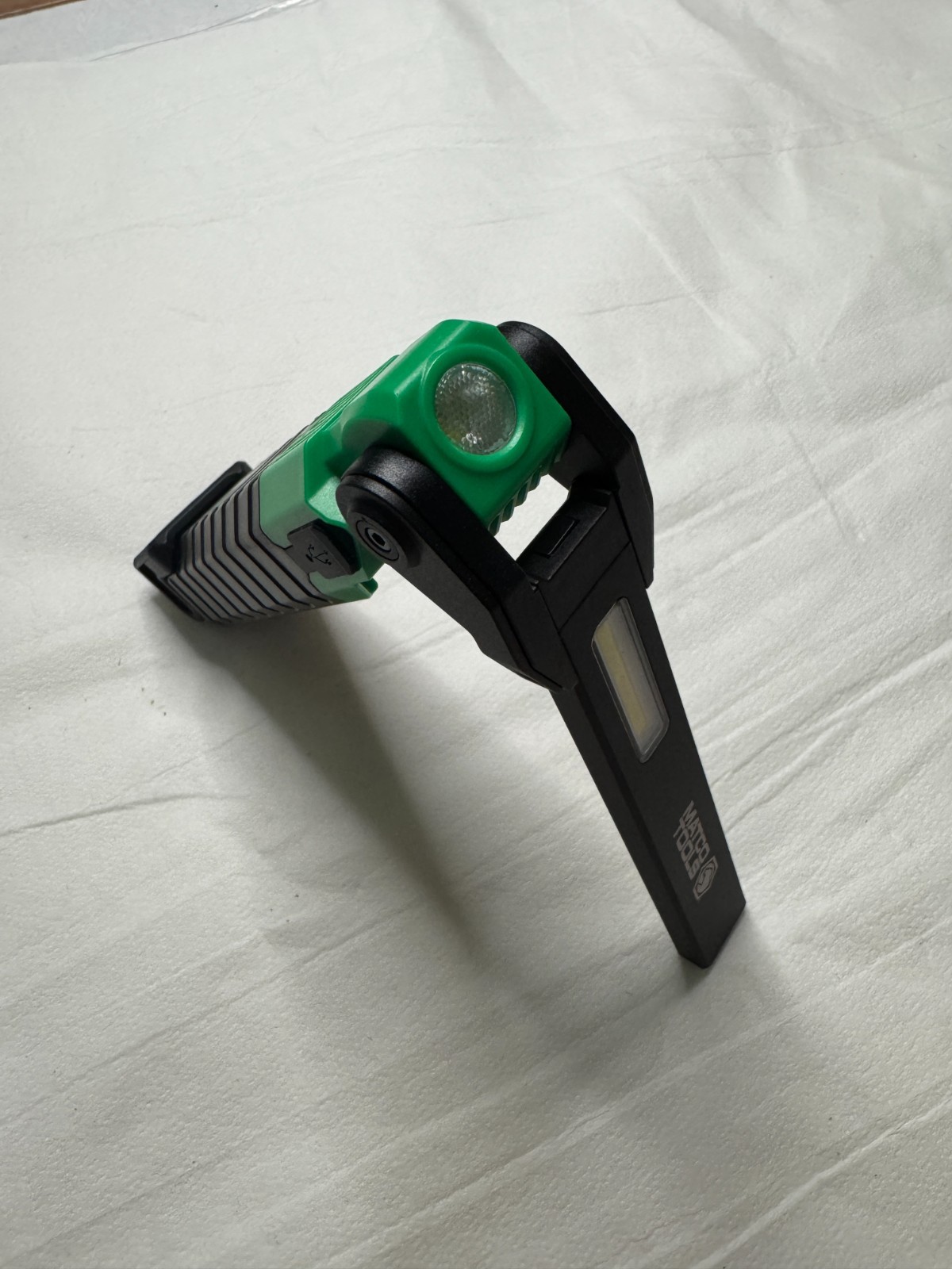 Matco Tools Cordless Folding Work Light MWLAG – Green