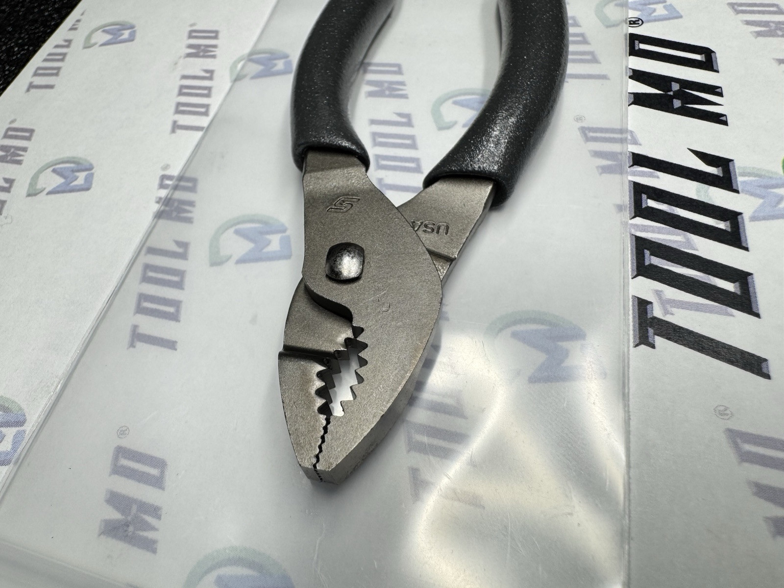 Snap-on Tools NEW DARK TITANIUM 4″ Soft Grip Mini Combo Slip Joint Pliers 44BCF