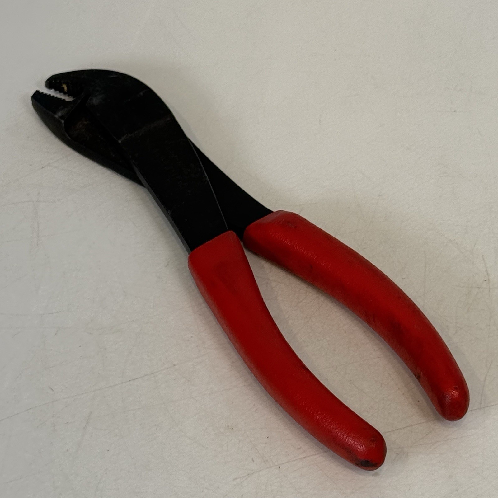 Snap-On Tools USA 208BCP Battery Terminal Pliers Side Mount Angle Nose Red Grip