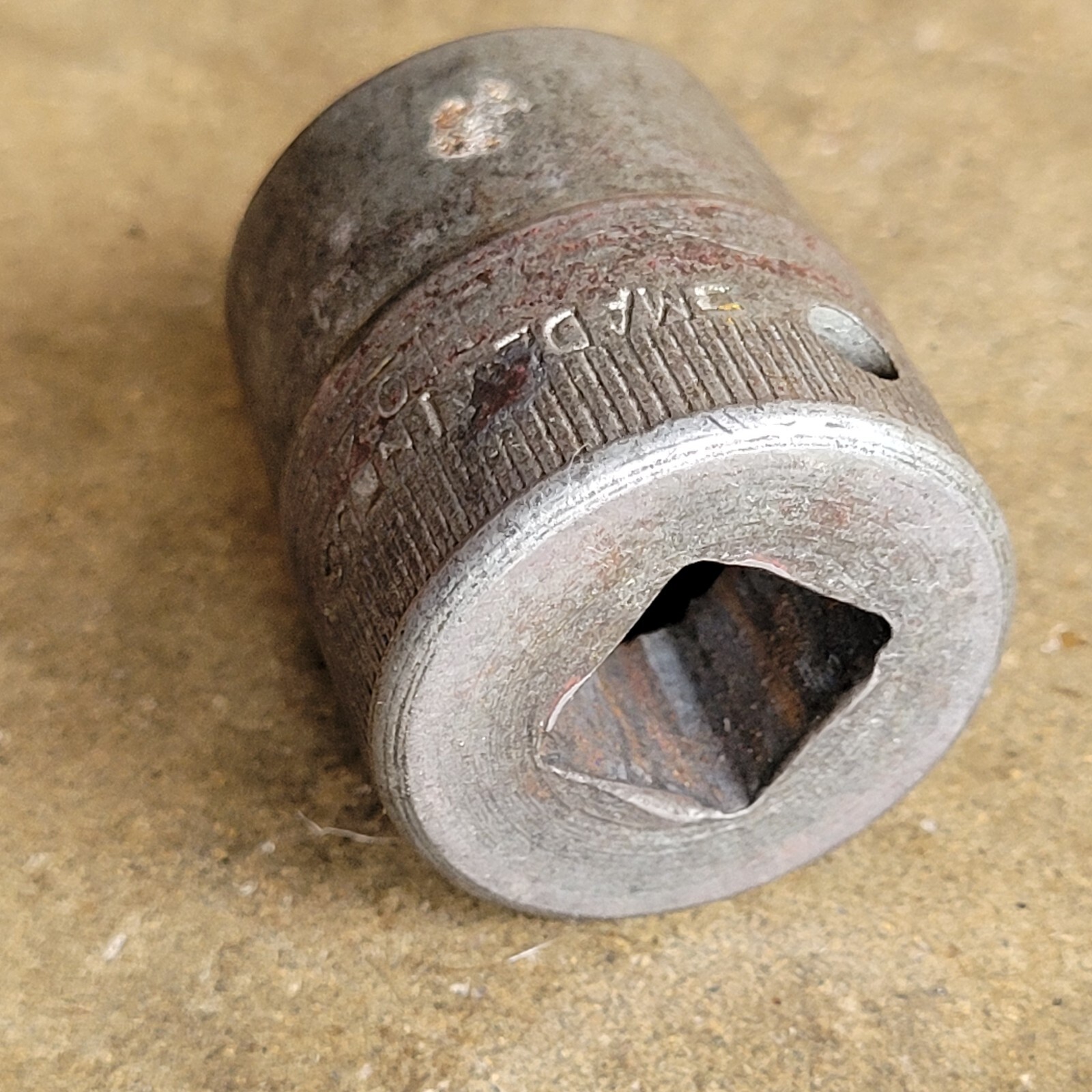 Vintage SNAP ON Tools NO 422, 1/2″ DRIVE, 11/16″ SOCKET, SHALLOW, 8 PT STAR