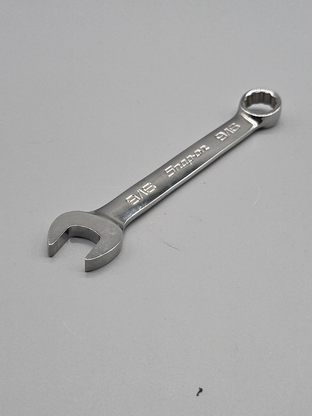 Snap-on Tools OEX180B 9/16″ 12-Point SAE Flank Drive Short Combination Wrench