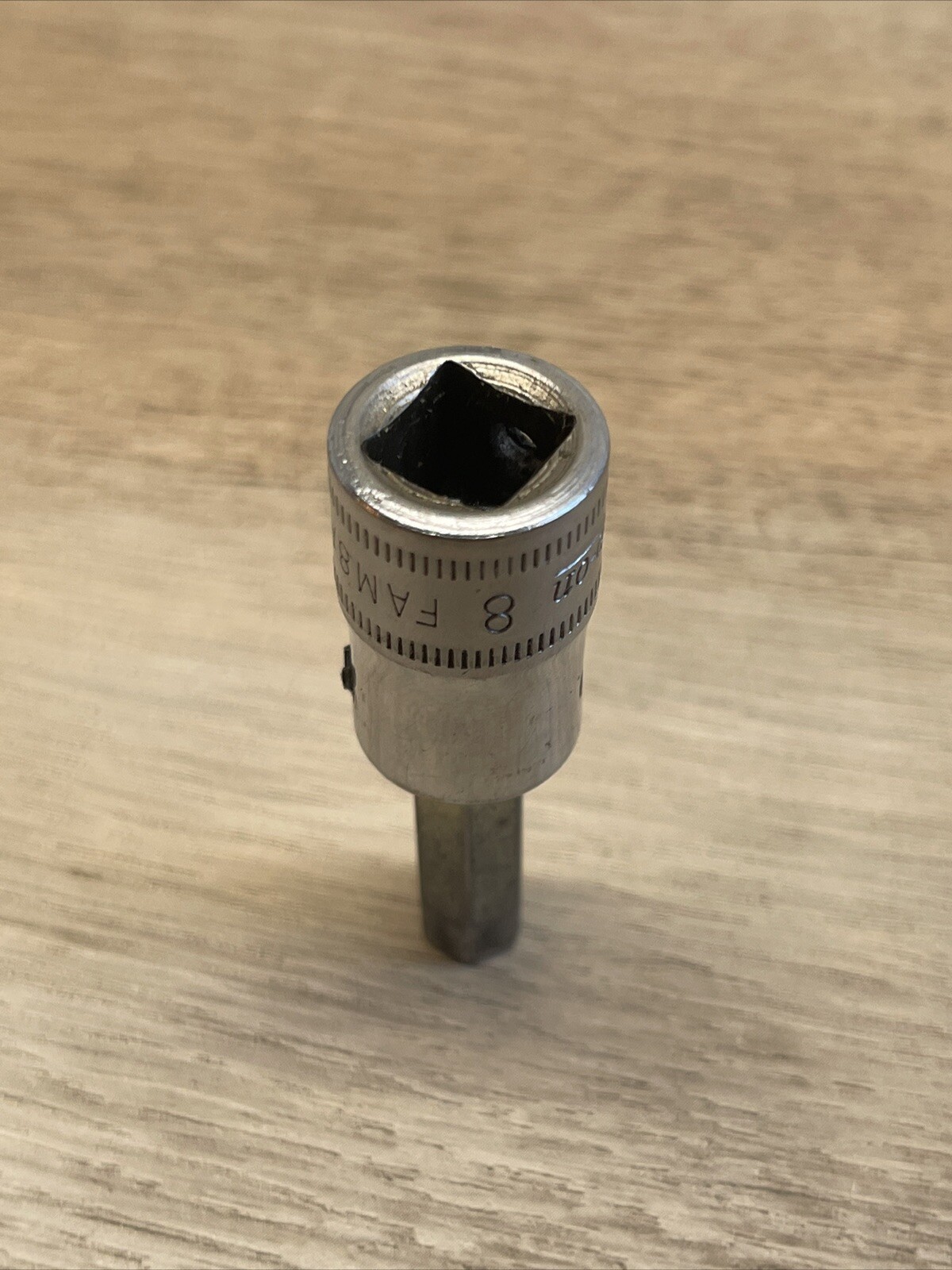 Vintage 1982 SNAP ON FAM8A 3/8″ DRIVE 8mm HEX TIP SOCKET CHROME