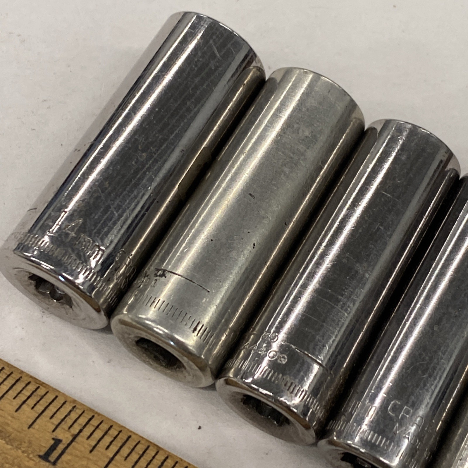 Craftsman USA 1/4 dr. 11 pc. 6 pt socket set Mixed Series Deep 4 – 14mm, M0867