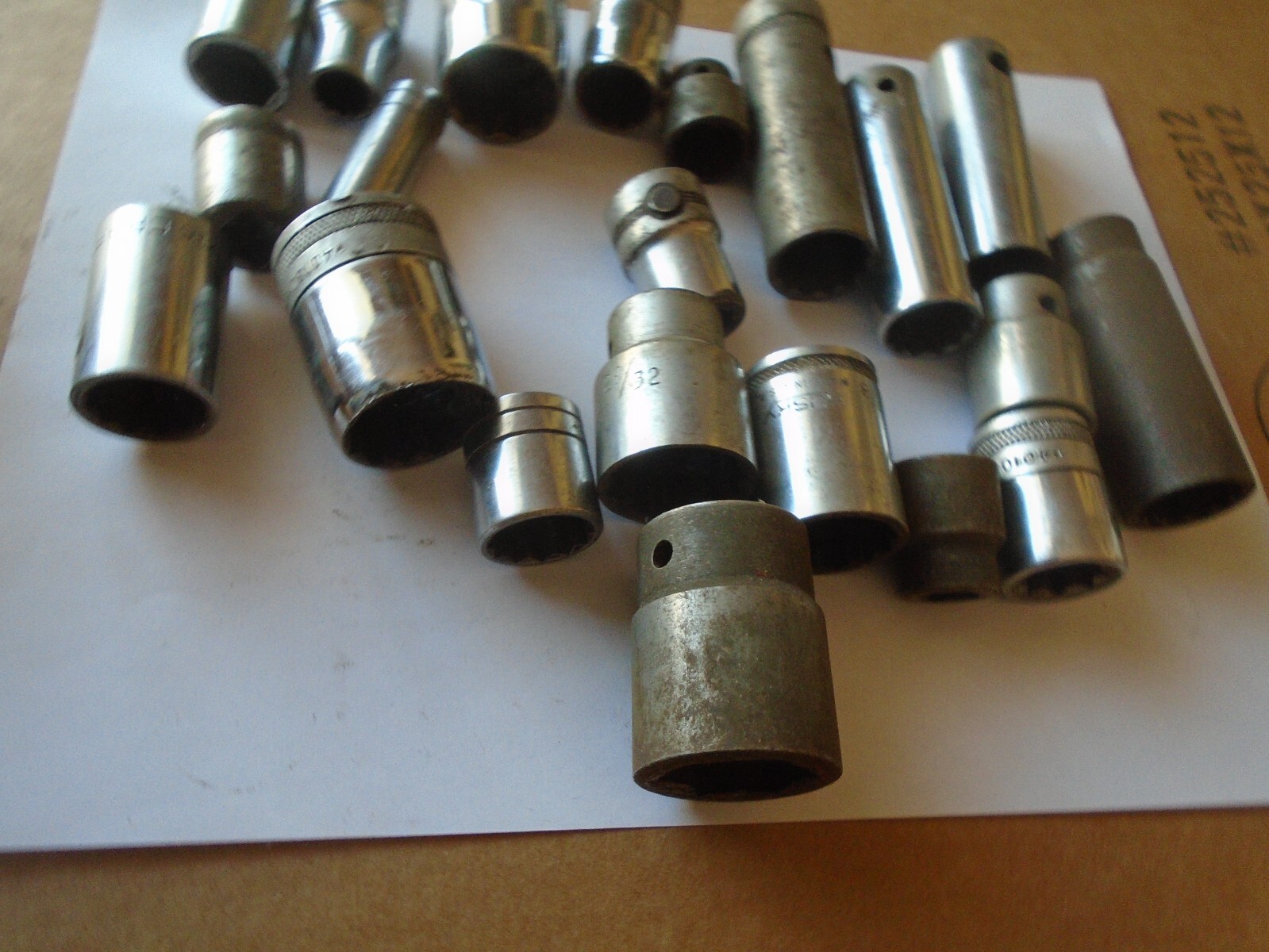 Lot of 20 Assorted Vintage Craftsman SK etc Sockets Made in USA sae 1/2 and 3/8