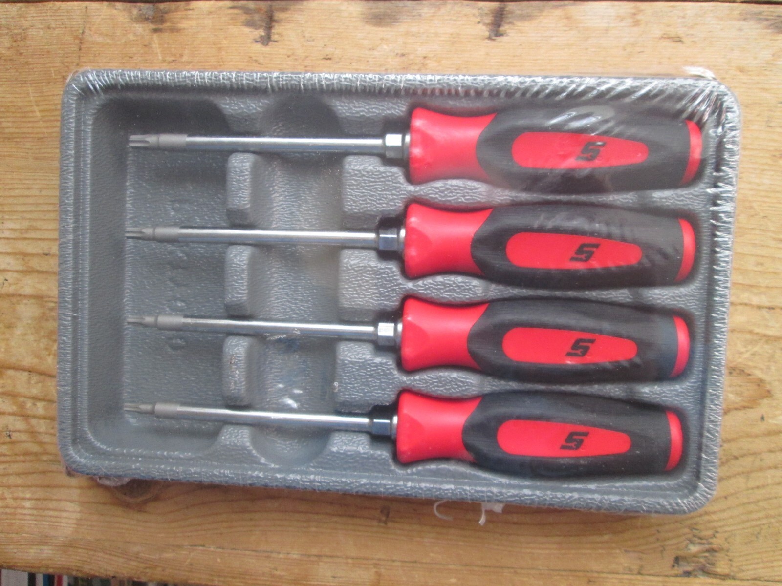 snap on mini tip torx screwdriver set classic red T8 T10 T15 T20 instinct handle