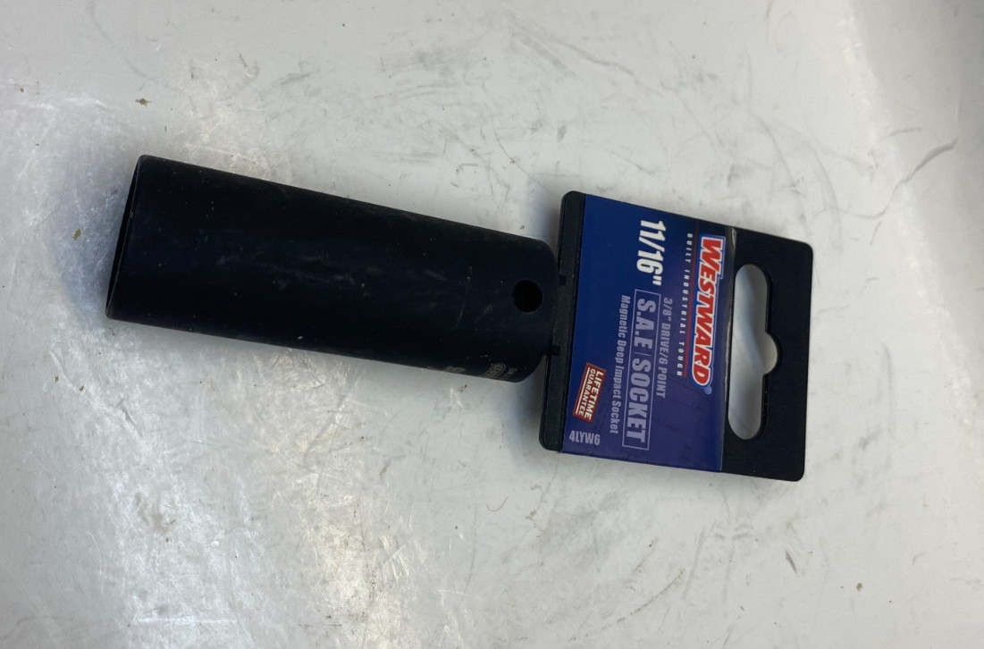 WESTWARD 11/16″ Magnetic Deep Impact Socket – 3/8″ Drive – 6 Point – Black Oxide