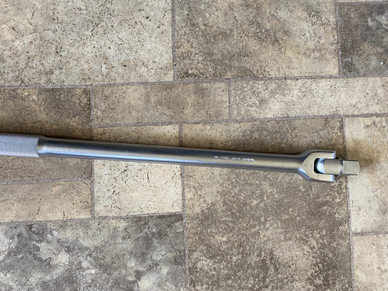 Breaker Bar Wright USA 6435 Knurl Handle 22-In, 3/4” Drive Breaker Bar.