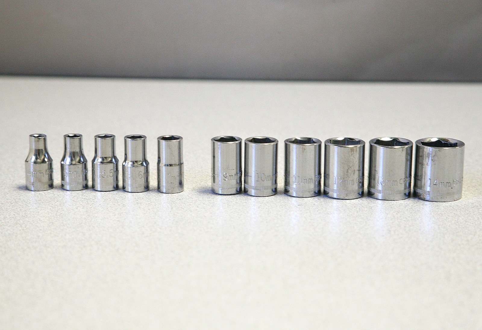 CRAFTSMAN 1/4″ DRIVE, 6 POINT METRIC SOCKET SET, 11 PIECE,4MM-14MM, NO 8MM