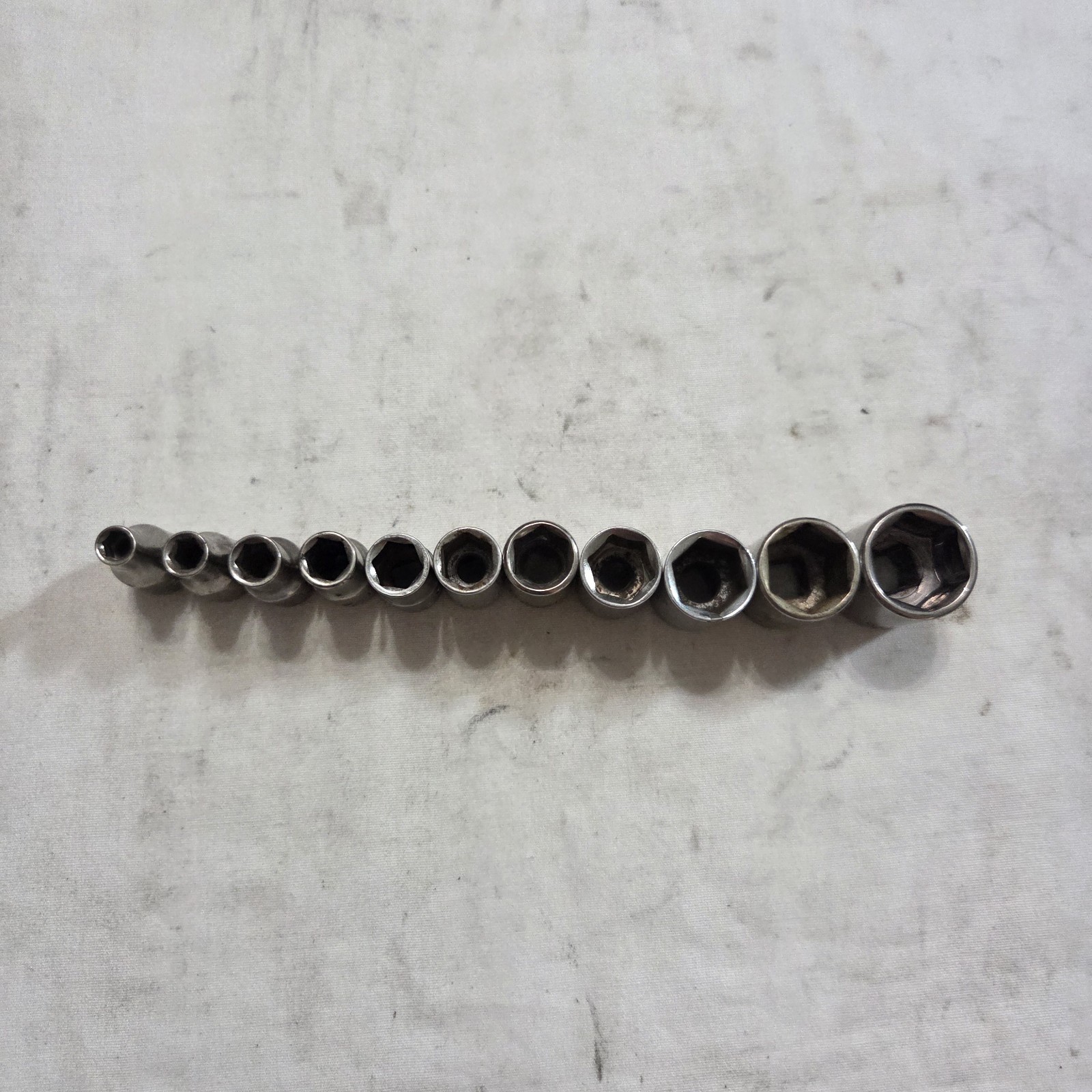 Craftsman 11pc SAE 5/32″-9/16″ 6Pt Shallow Socket Set 1/4″ Drive G,G2 Series USA