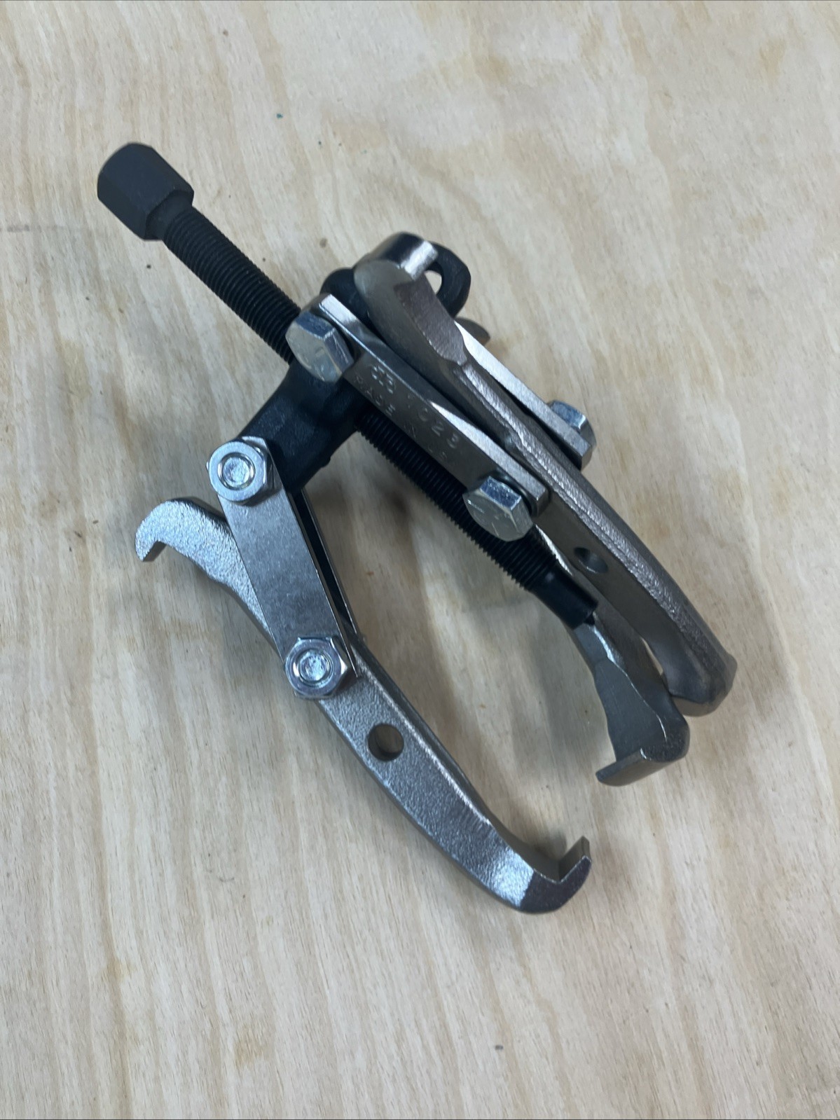 OTC Tools 1023 2 or 3-Jaw Gear Bearing Puller Remover Tool USA 2-Ton NICE