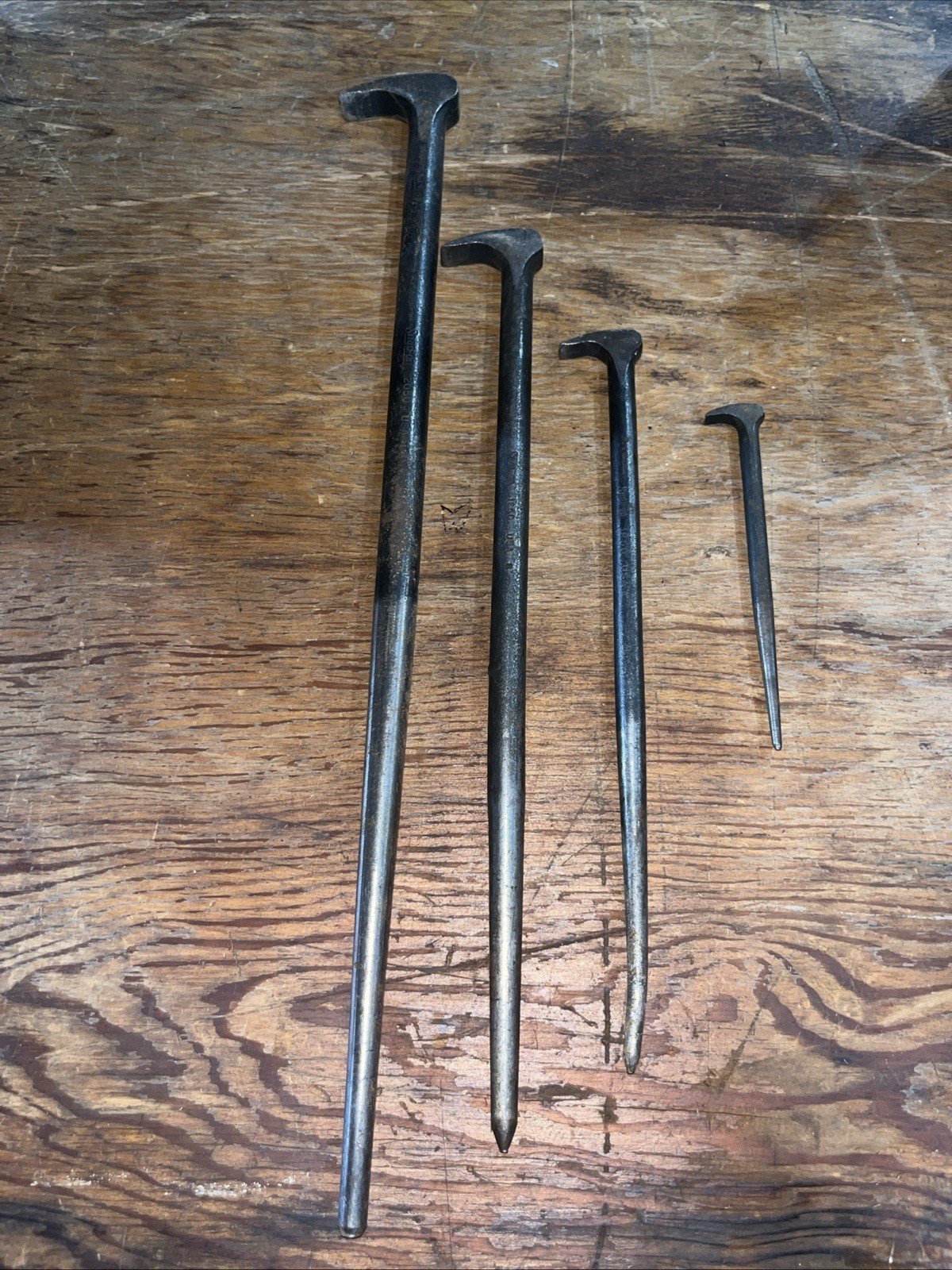 Snap-on PBS704 4 pc Prybar Set (6-20″) Lady foot Rolling Head Pry Bar Set