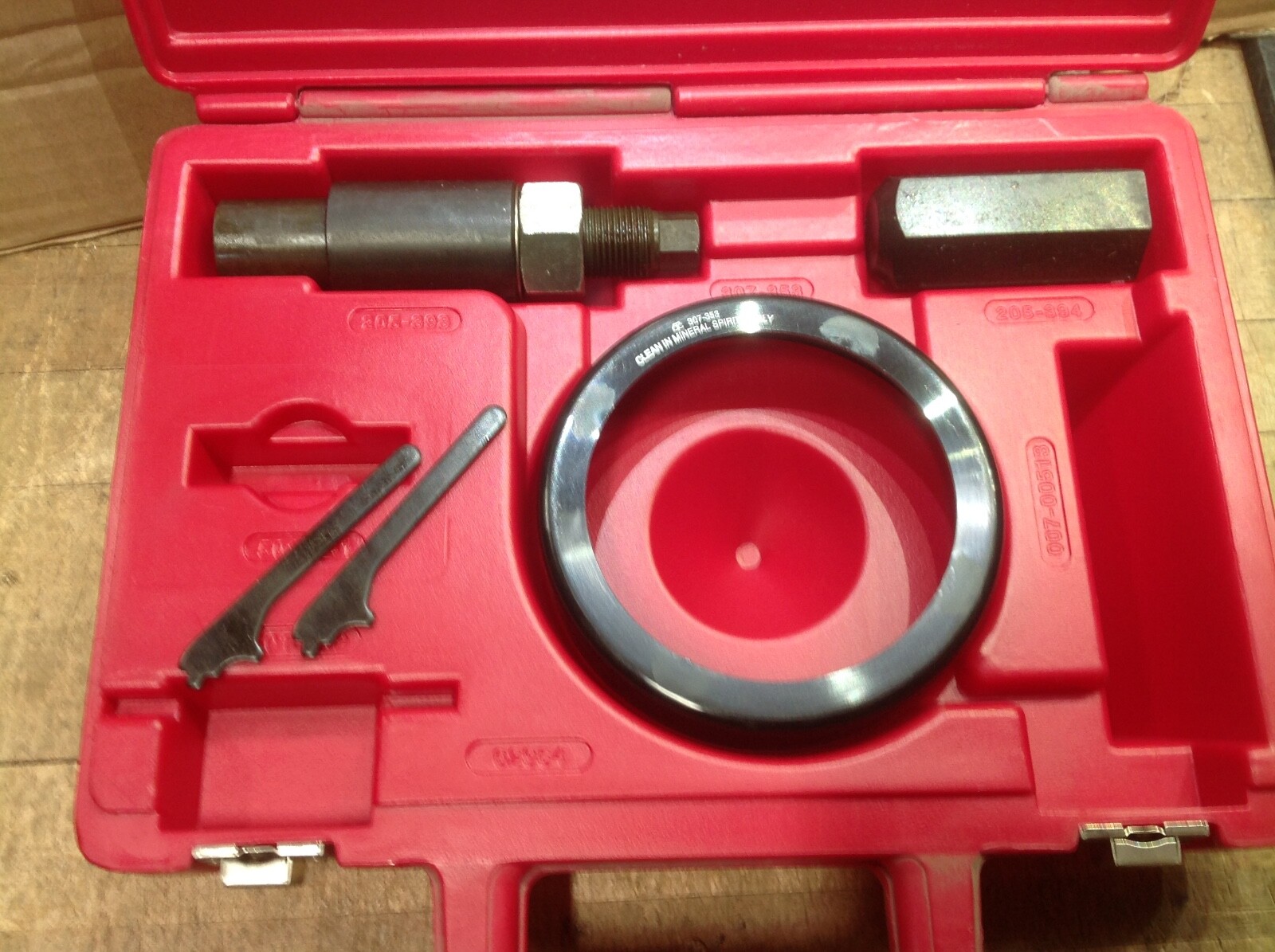 Ford T97L-1000-FH/FLMH ESSENTIAL SERIVE TOOL SET W/O 501-031 used