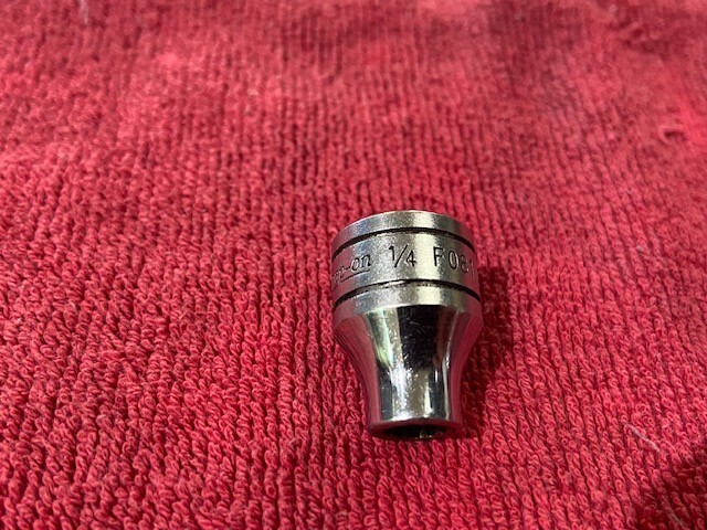 SNAP-ON TOOLS 3/8″ DR 1/4″ SAE FLANK DRIVE SHALLOW SOCKET MODEL: F081 USA