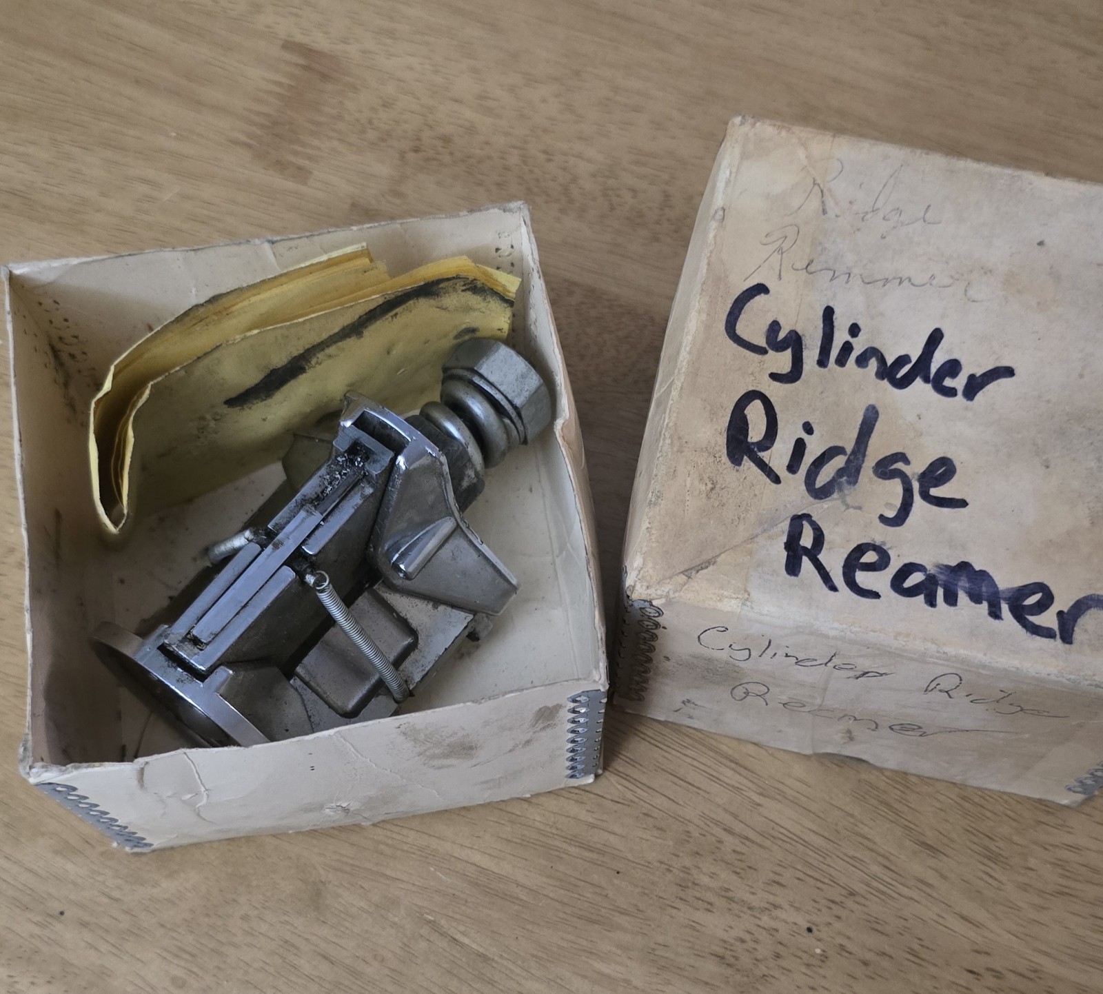 New Old Stock Vintage Lisle SR-0 Cylinder Ridge Reamer 2-1/2″-4-1/8″ Range