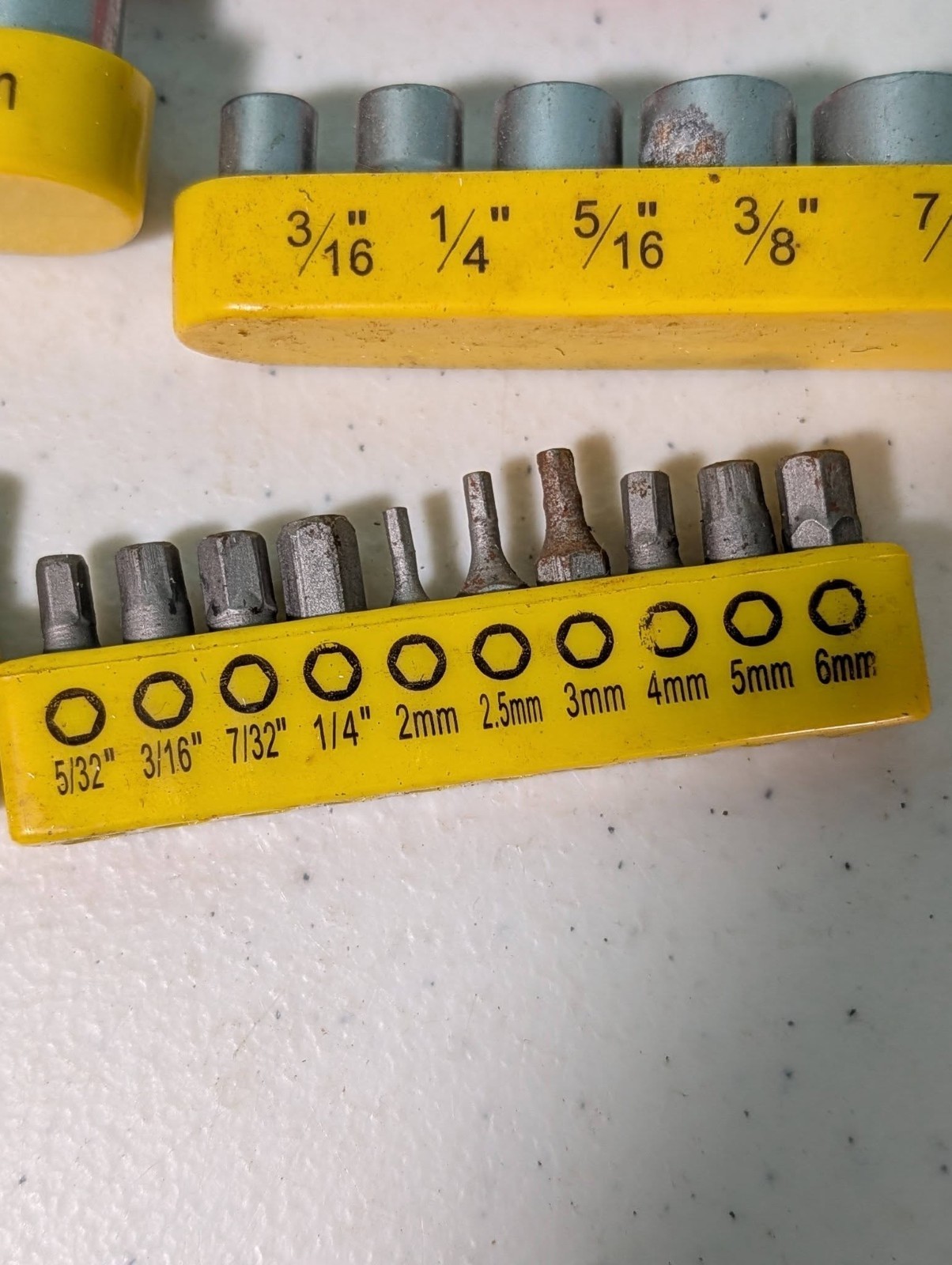 1/4″ Drive 6 Point Socket Set Metric & Standard & Other Misc Bits