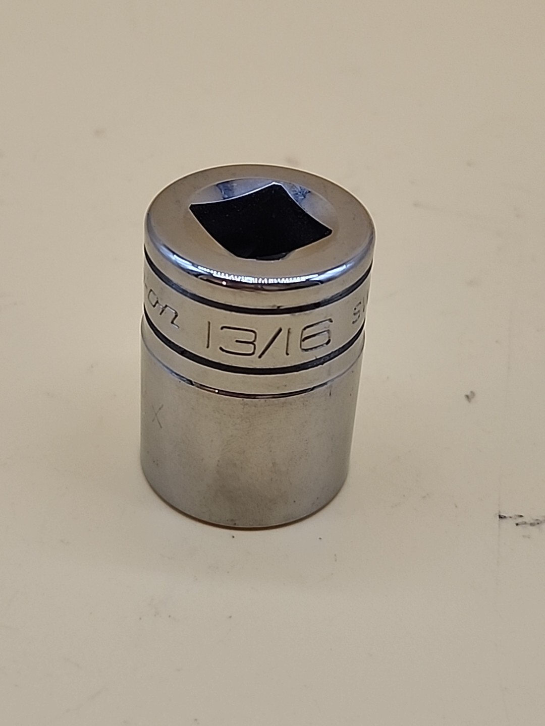 Snap-on Tool 13/16″ SAE Flank Drive Shallow Socket 1/2″ Drive 12 Pt SW261 USA