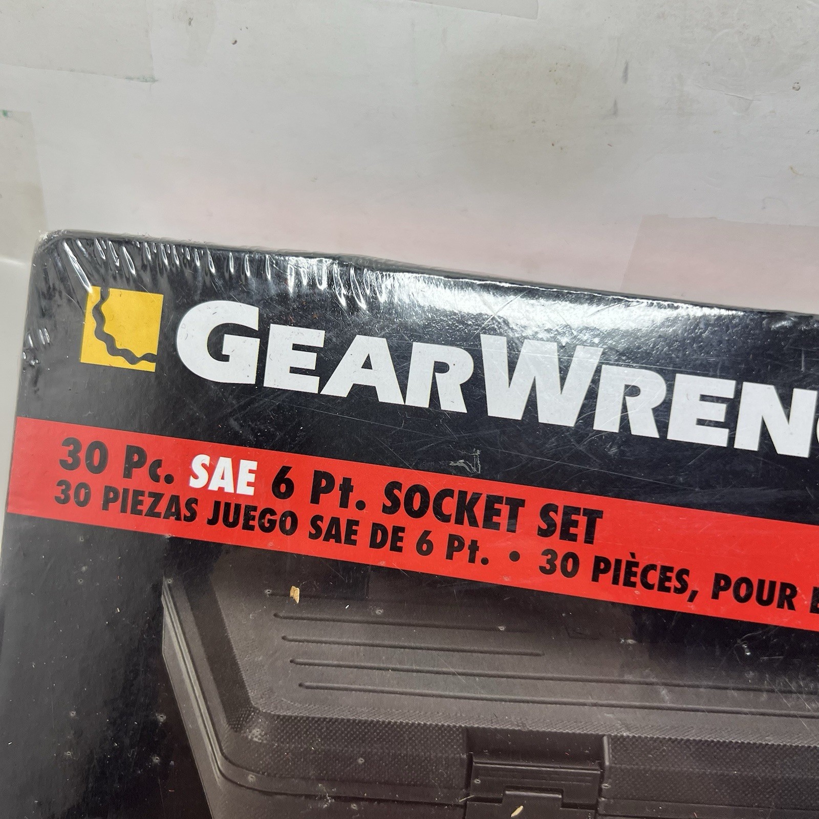 GearWrench 80569 30-Pc SAE 3/8″ Drive 6-Point Socket Mechanics Tool Set (Taiwan)