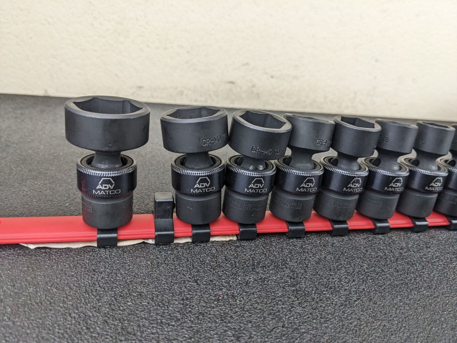 #bp119 Matco Tools NEW SBUP126V Universal Impact Socket Set 3/8″ Drive SAE ADV
