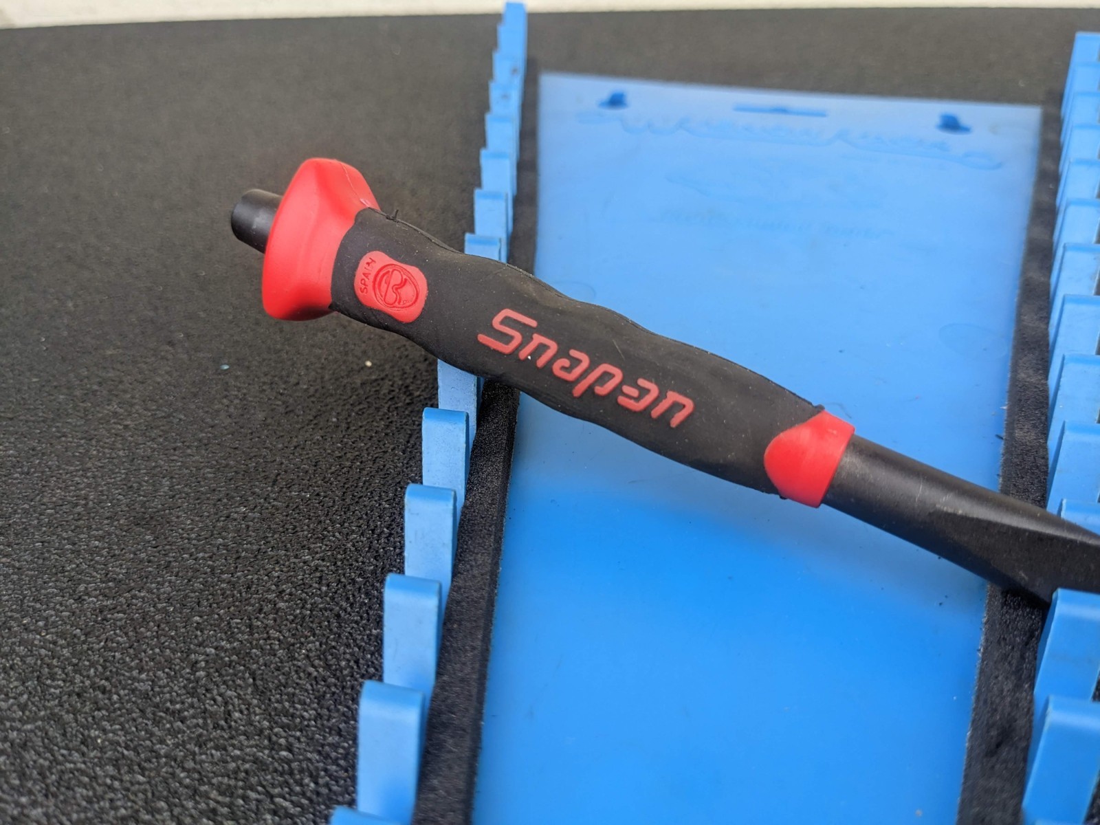 #bk818 Snap-on Tools NEW RED Soft Grip 3/8″ Flat Edge Chisel PCSG812