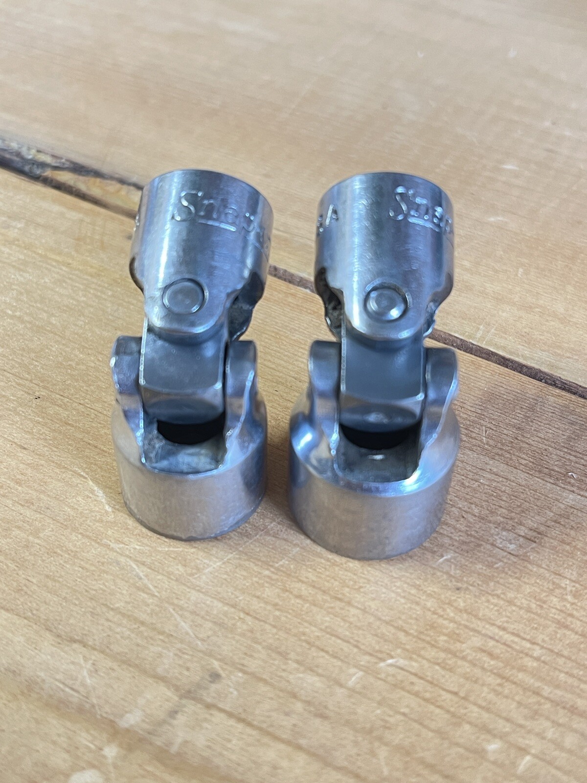 SNAP ON 9/16 FVU 18,- 5/8 FVU20, 3/8 Dr Swivel Socket