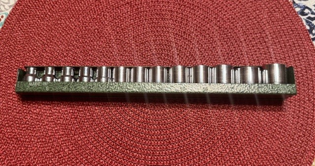 S-K Metric Socket Set 3/8″ Drive 6 Point 7 – 19mm 300 Series With Metal Case