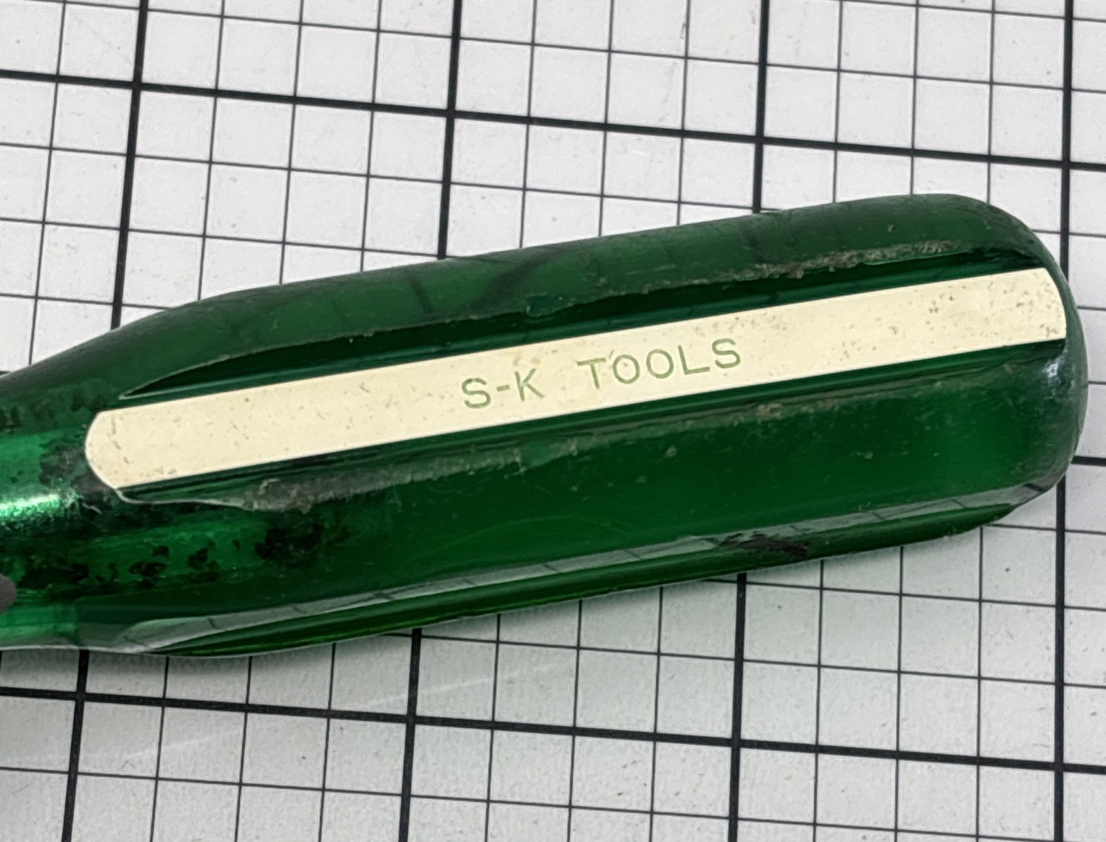 S-K 73003 10″ Long #3 Phillips Screwdriver – Green & White Handle