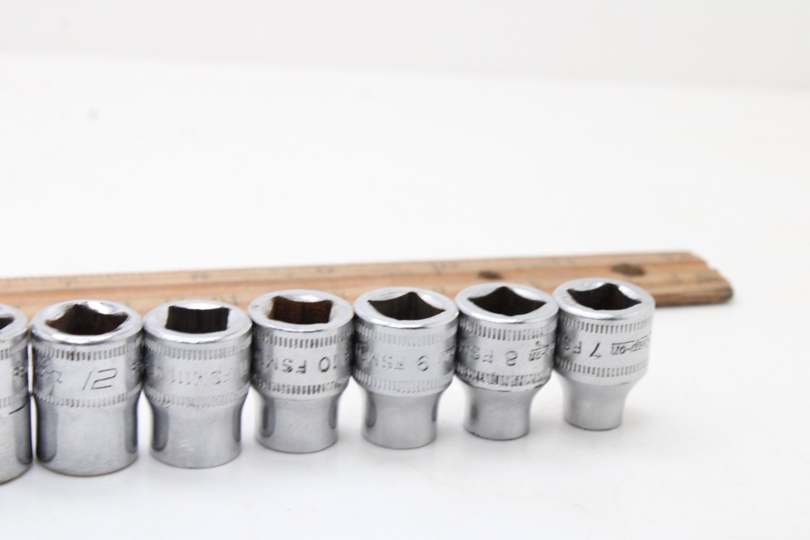 Snap-on 212FSMY 7-19mm 3/8″ Drive 6 Point 13 Piece Metric Chrome Socket Set USA