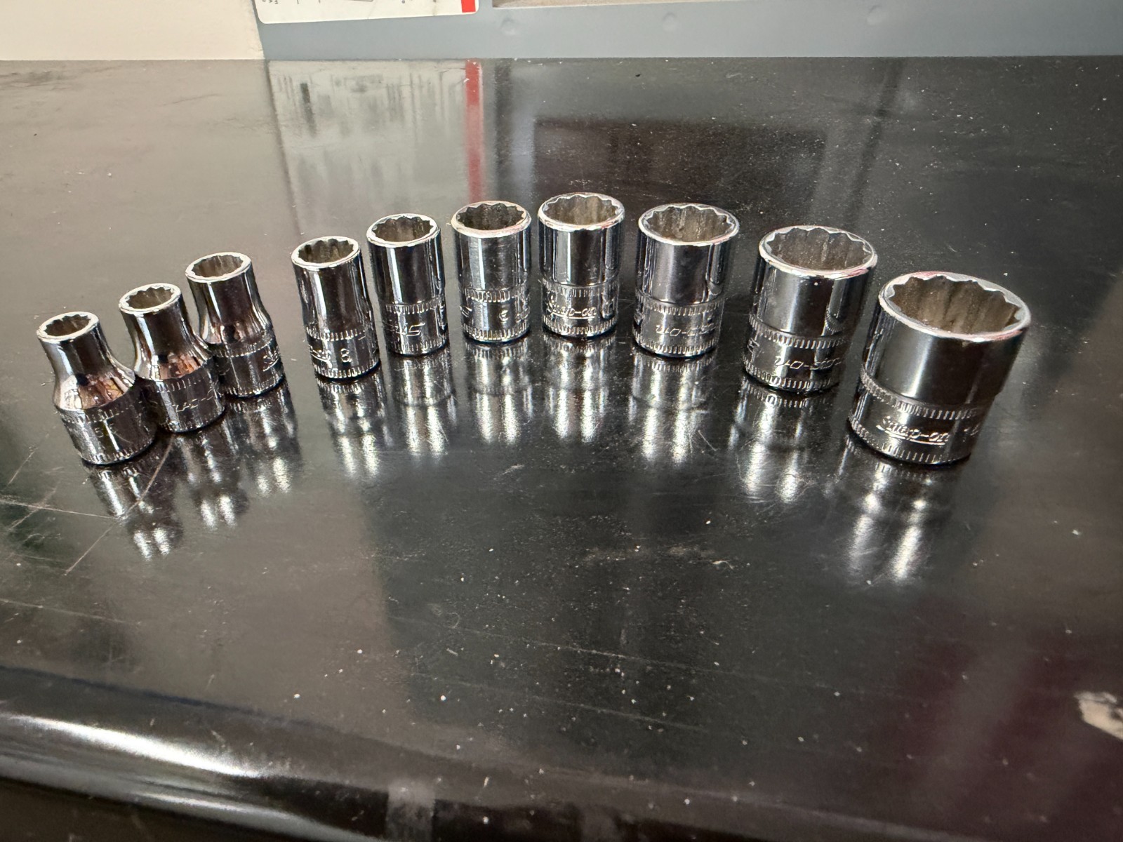 SNAP-ON 1/4″ drive deep 6-point and shallow 12-point METRIC sockets