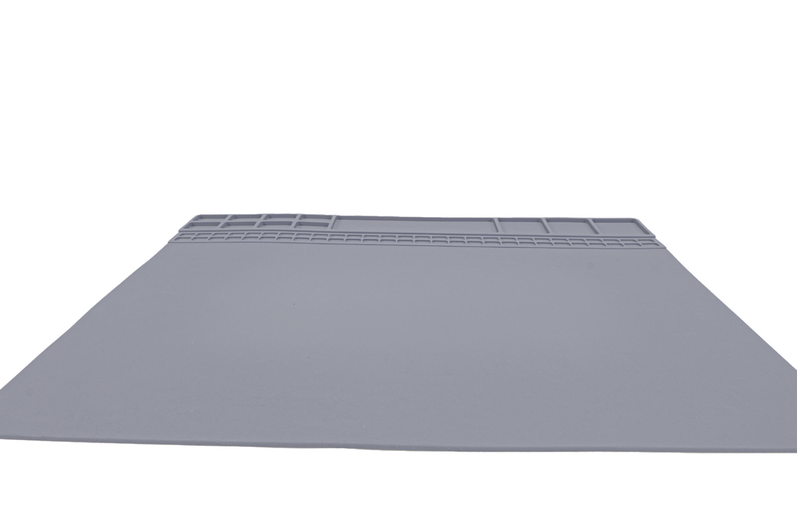 TrackPack – RC Raceworx Flight Deck Pit Mat – Black and White + Soldering Mat