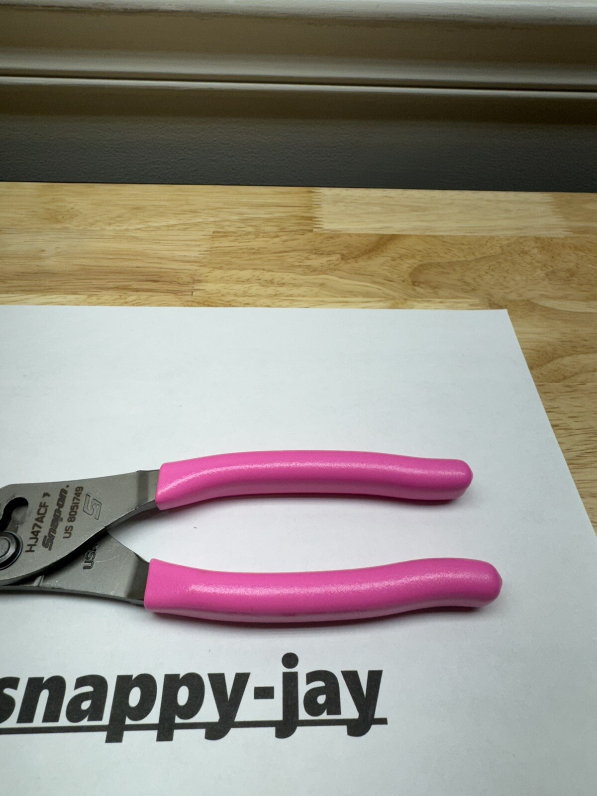 Snap-on Tools USA NEW STYLE PINK 8″ Soft Grip Flank Jaw Pliers HJ47ACFP