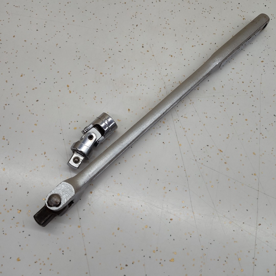 Craftsman -V- 44201 Flex Head Breaker Bar 1/2» Drive W/ Craftsman- 4425 Swivel