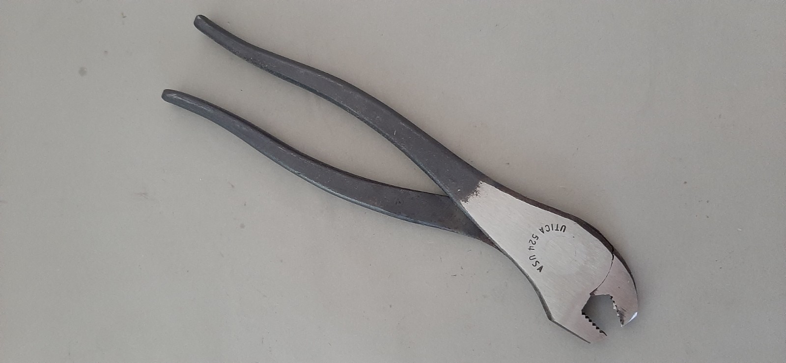 NOS Vintage Utica Tools 524 Angle Nose Battery Terminal Pliers Made in USA 3B