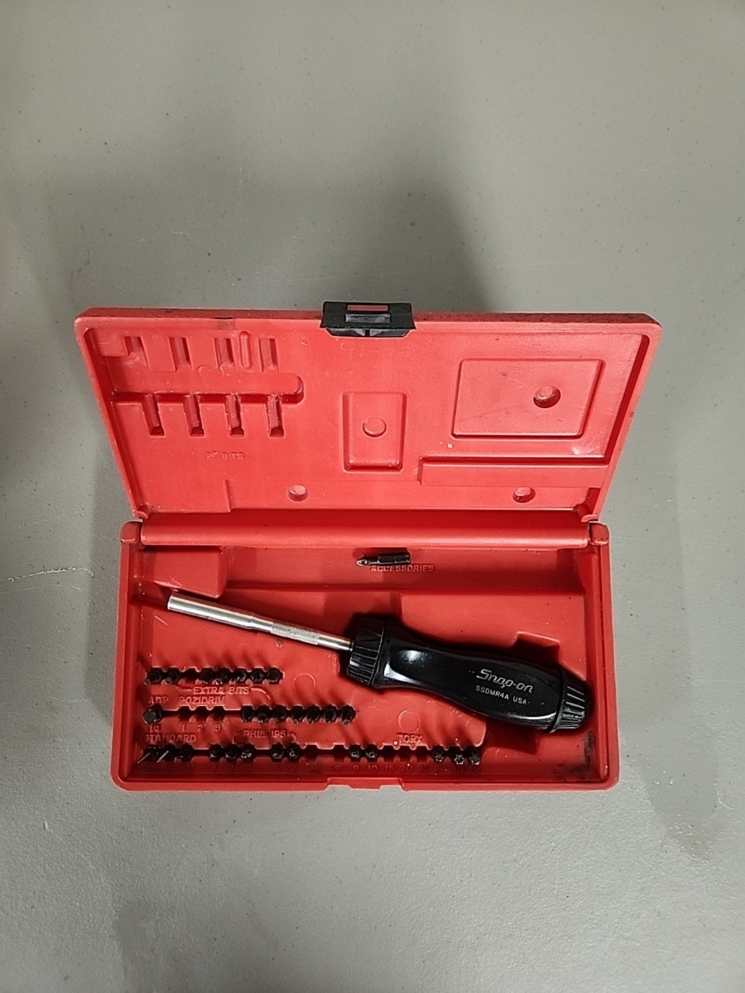 Snap On Black Ratcheting Screw Driver With Case