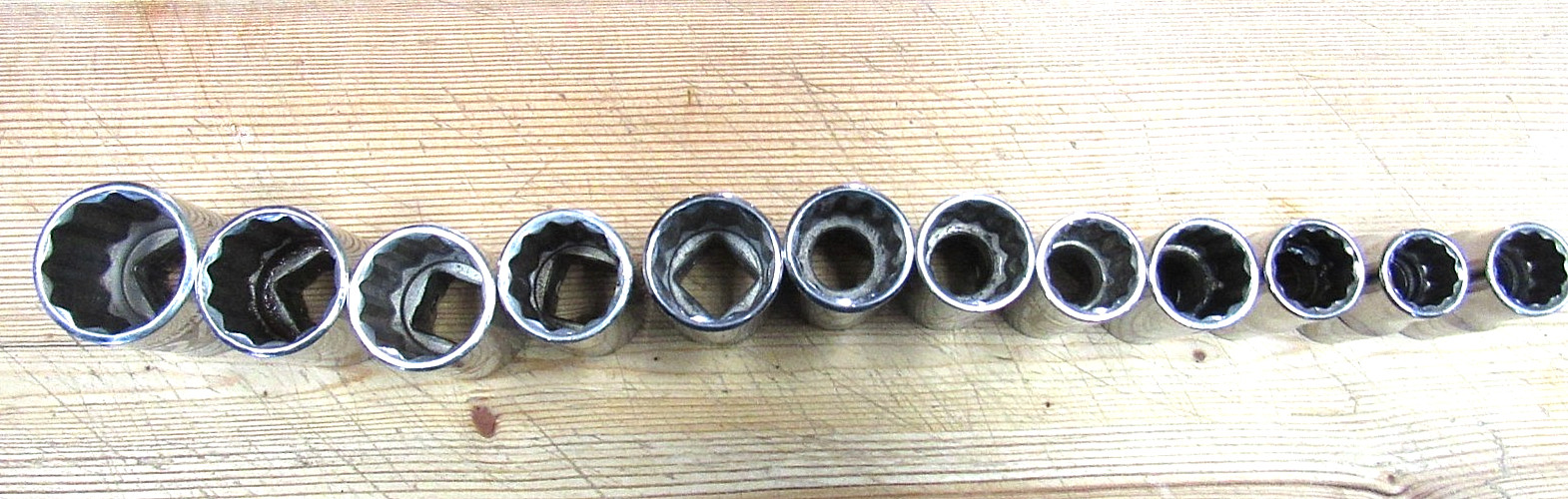 Craftsman 24pc Metric 1/2″ Easy Read Socket Set (Made In USA) GOOD CONDITION