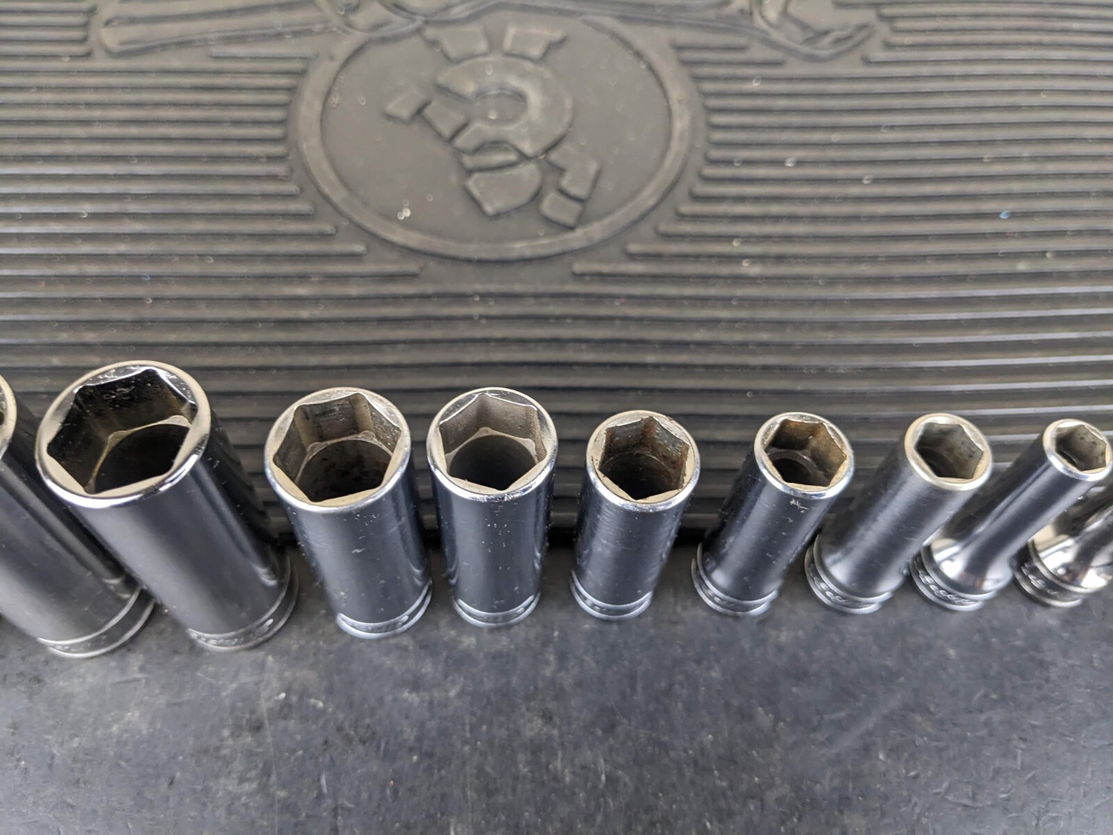 #bg228 Snap on Tools 211SFSY 3/8″ Drive Deep Chrome Socket Set Socket Set
