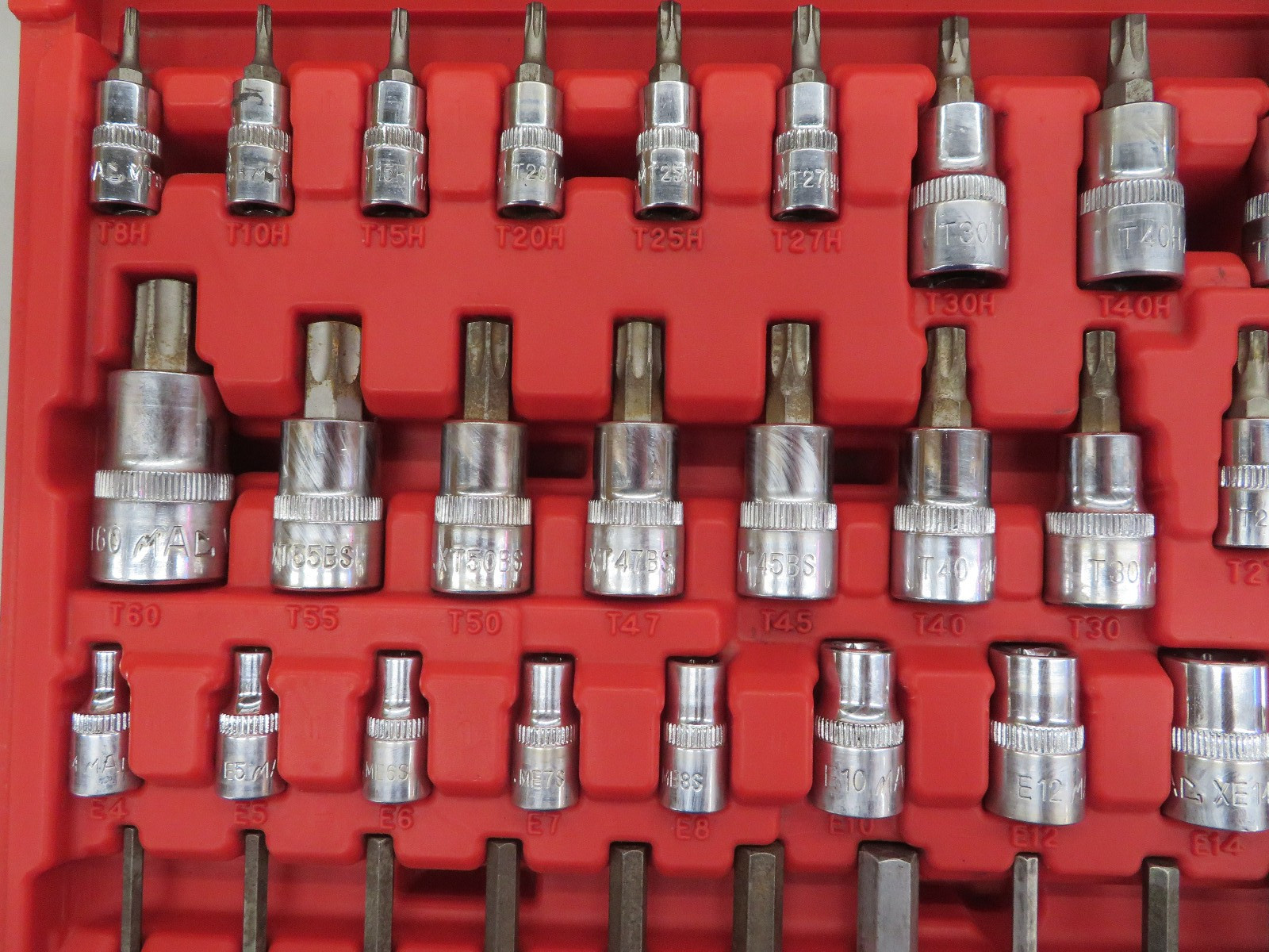 Mac Tools SMXVHT50B Socket Set: SAE & METRIC
