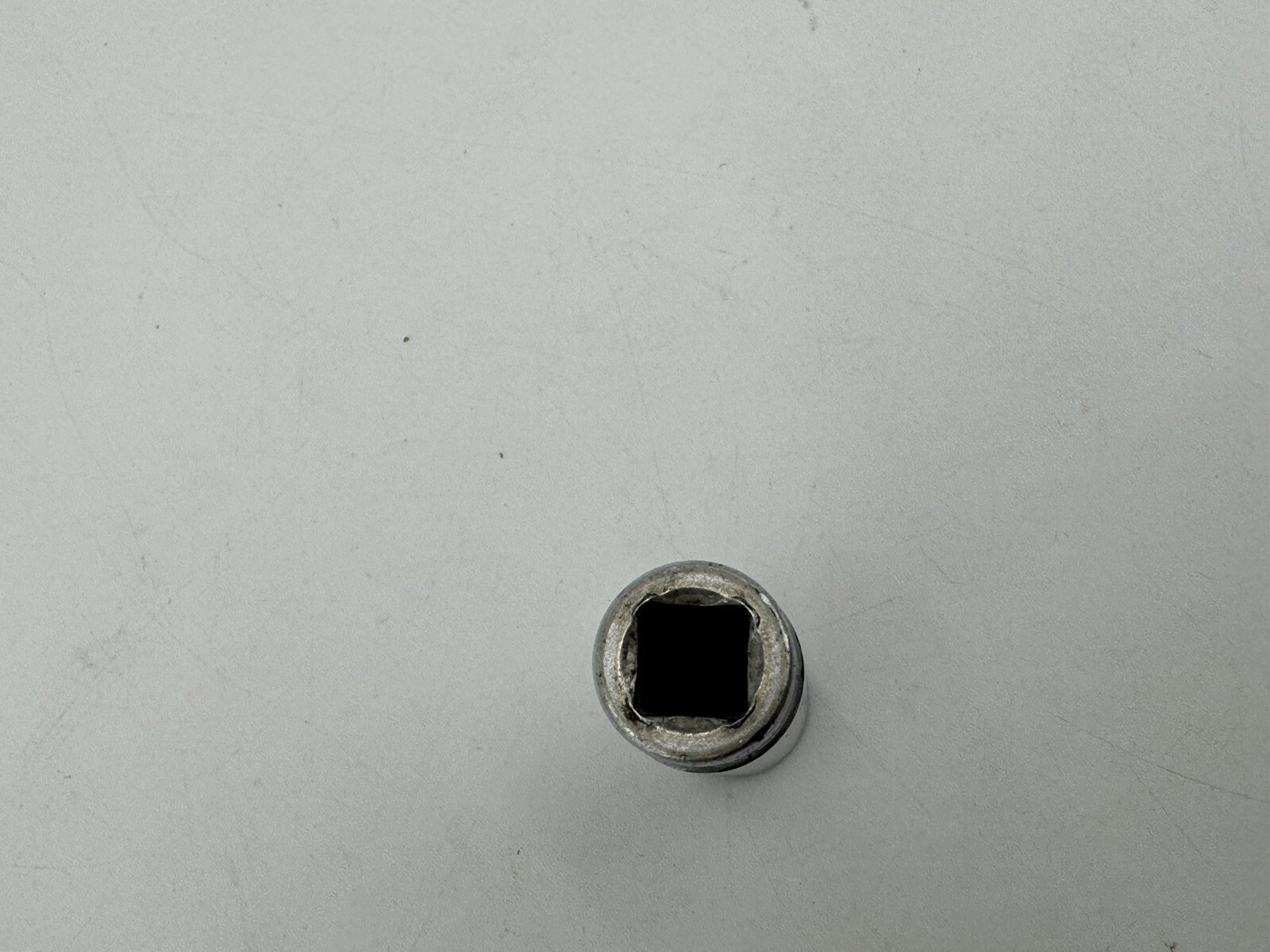 Snap-On USA [SFS181] 9/16″ 3/8″-Drive SAE Deep 12-Point Chrome Socket. G7