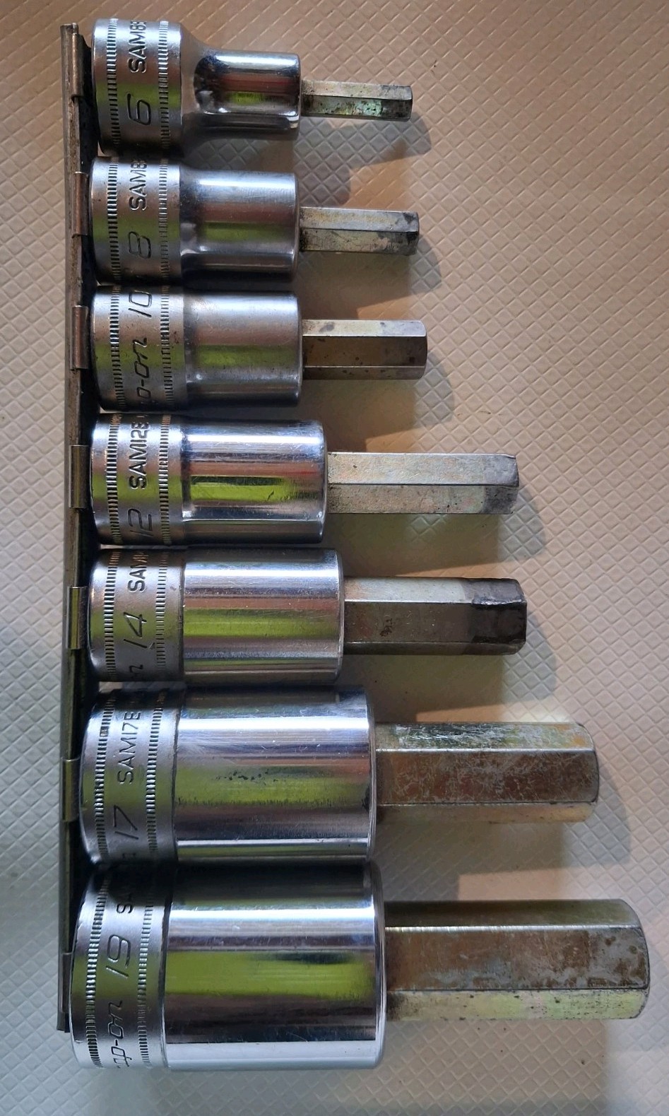 Snap-On Metric 7 Piece Hex Bit Socket Set 6mm-19mm 1/2″ Drive