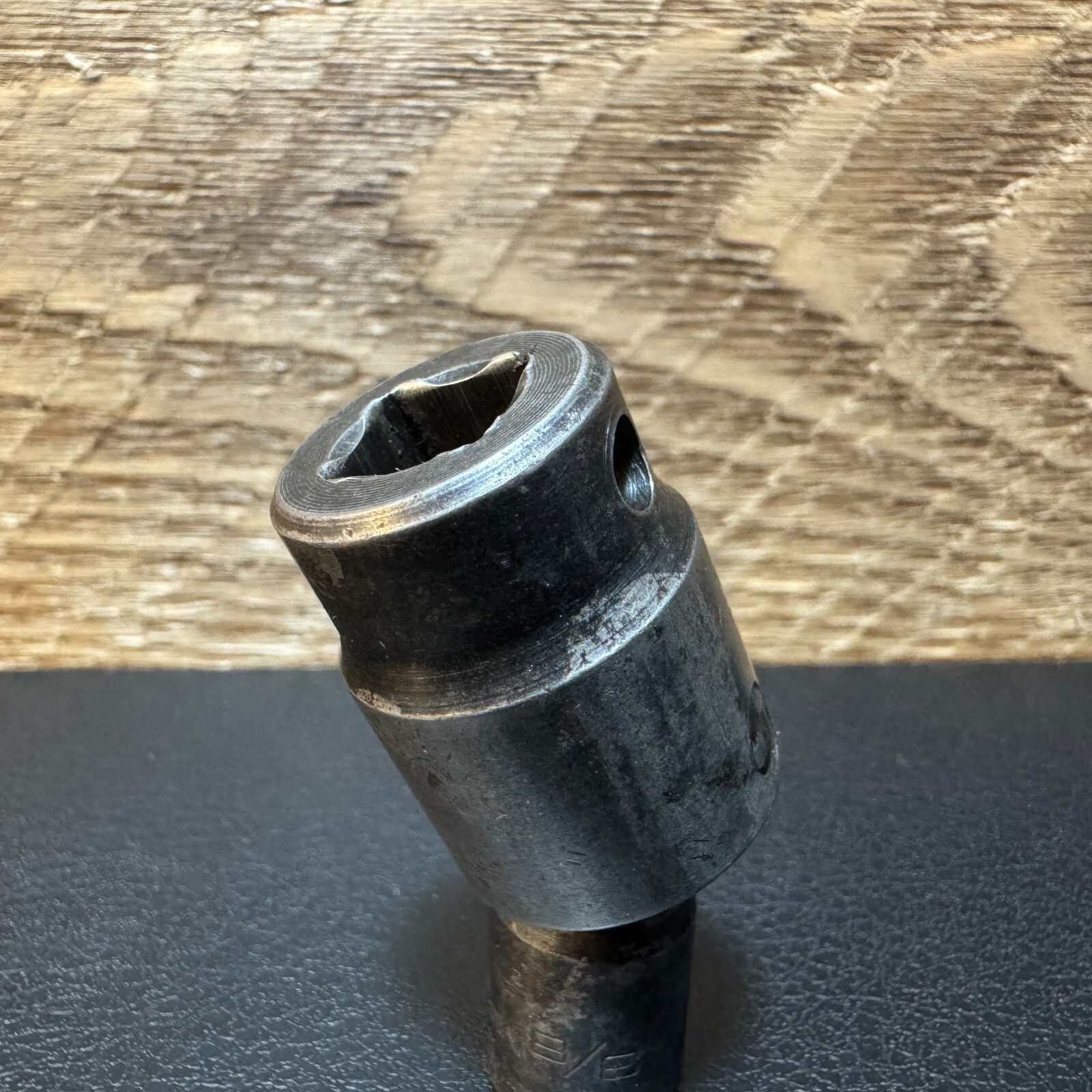 MATCO Tools BUP126 3/8″ Drive 3/8″ SAE 6 Point Impact Swivel Socket