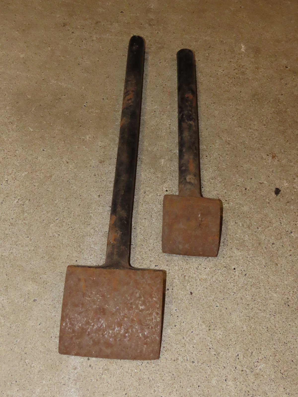 Vintage 14” & 20″ Large Dolly Spoon 4 Pounds Auto Body Fender Repair Unbranded