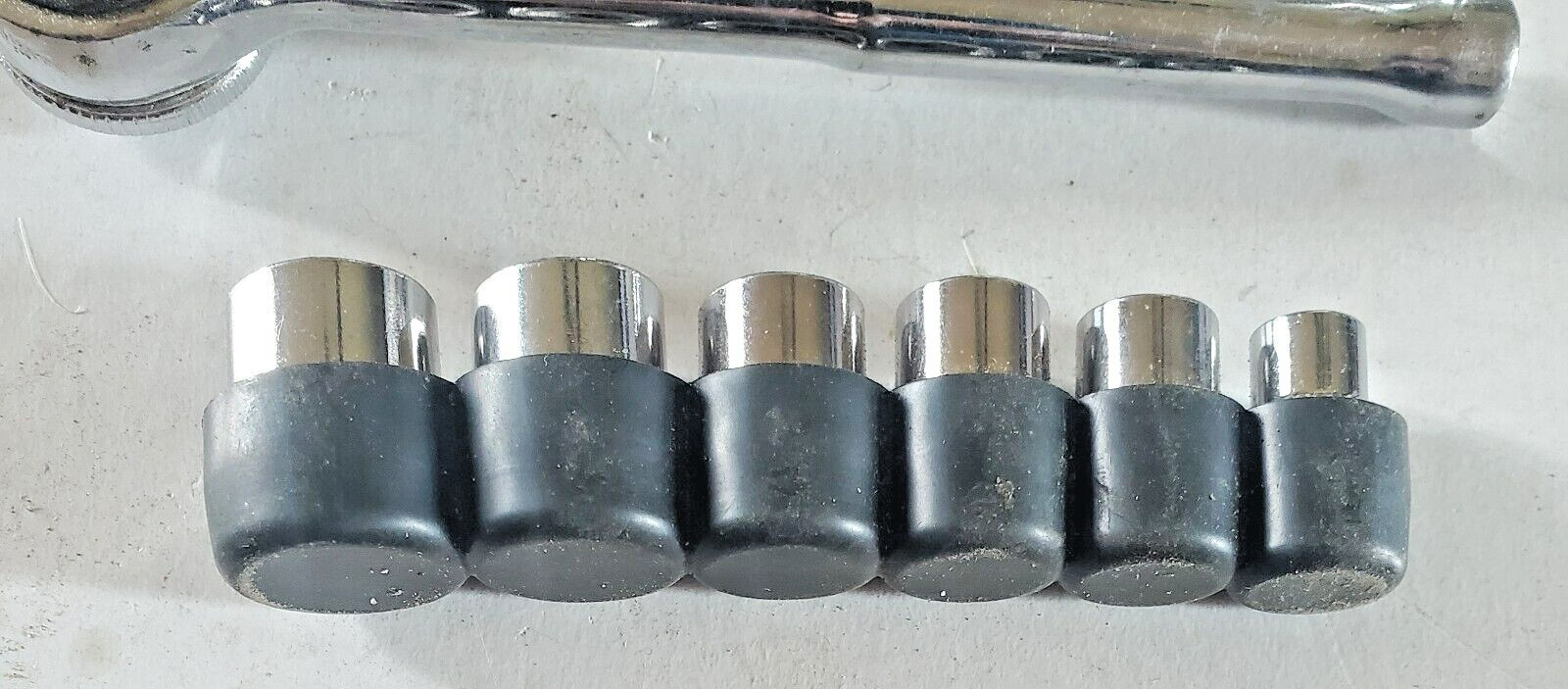 7-Piece Craftsman 1/4” Socket Set 6-NO NAME Metric & 2-ext. W/Ratchet. HT#392