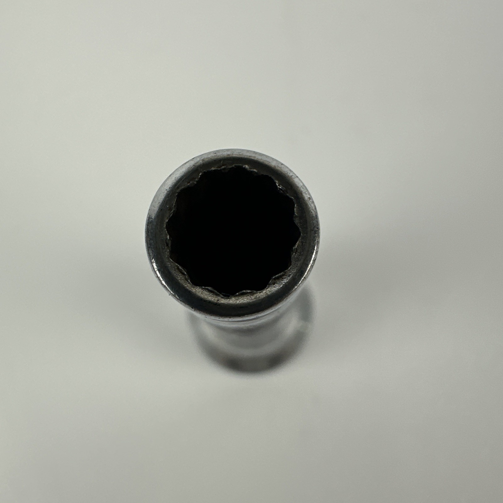 Snapon Tools 3/8” Drive 1/4” Chrome 12 Point Deep Well Socket SF081 USA