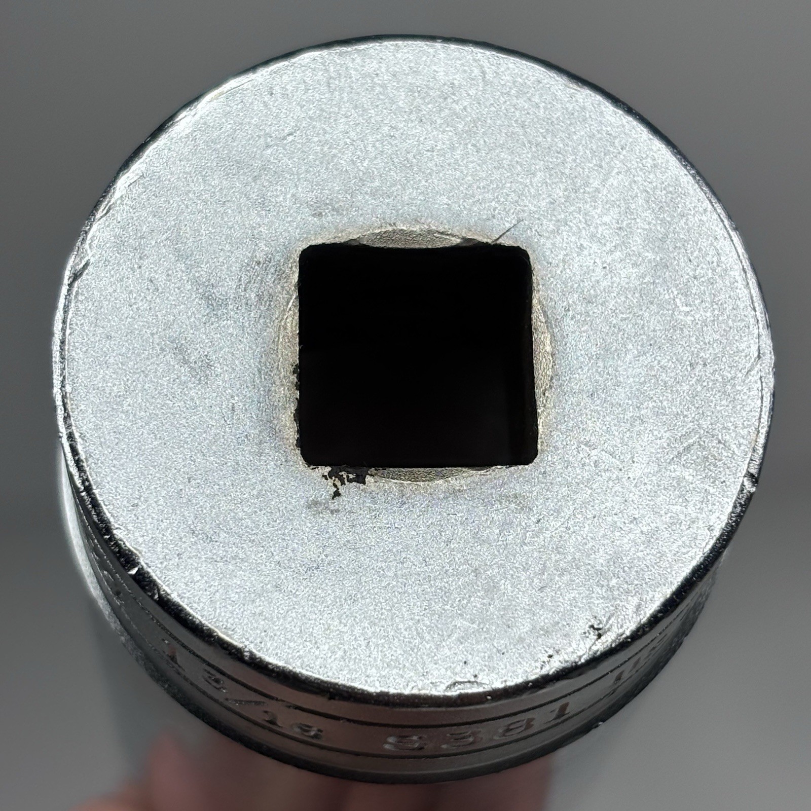 Snap On S381 1/2 Dr 12Pt SAE 1-3/16 Flank Dr Deep Chrome Socket USA VTG 1985 VGC