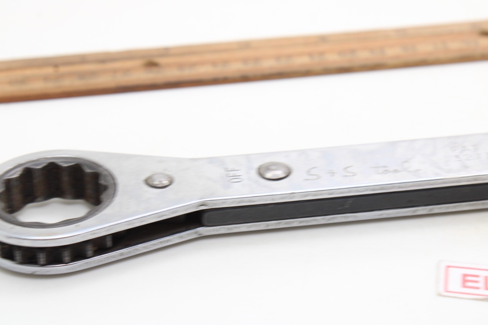 Snap-on R-2830 7/8″ × 15/16″ 12 Point SAE Ratchet Wrench 9.75″ USA