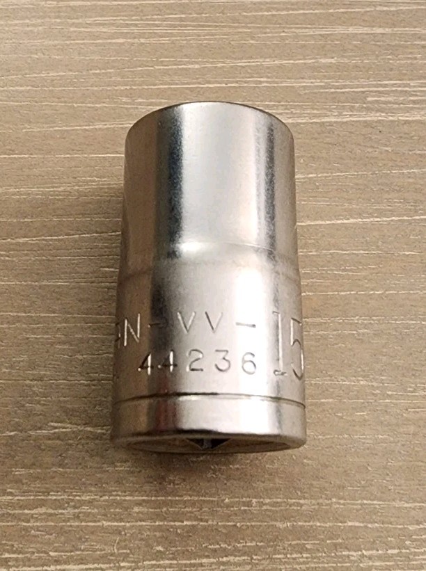 Craftsman 15mm Socket 12 Point 1/2″ Drive VV 44236 (No Knurl M/M)