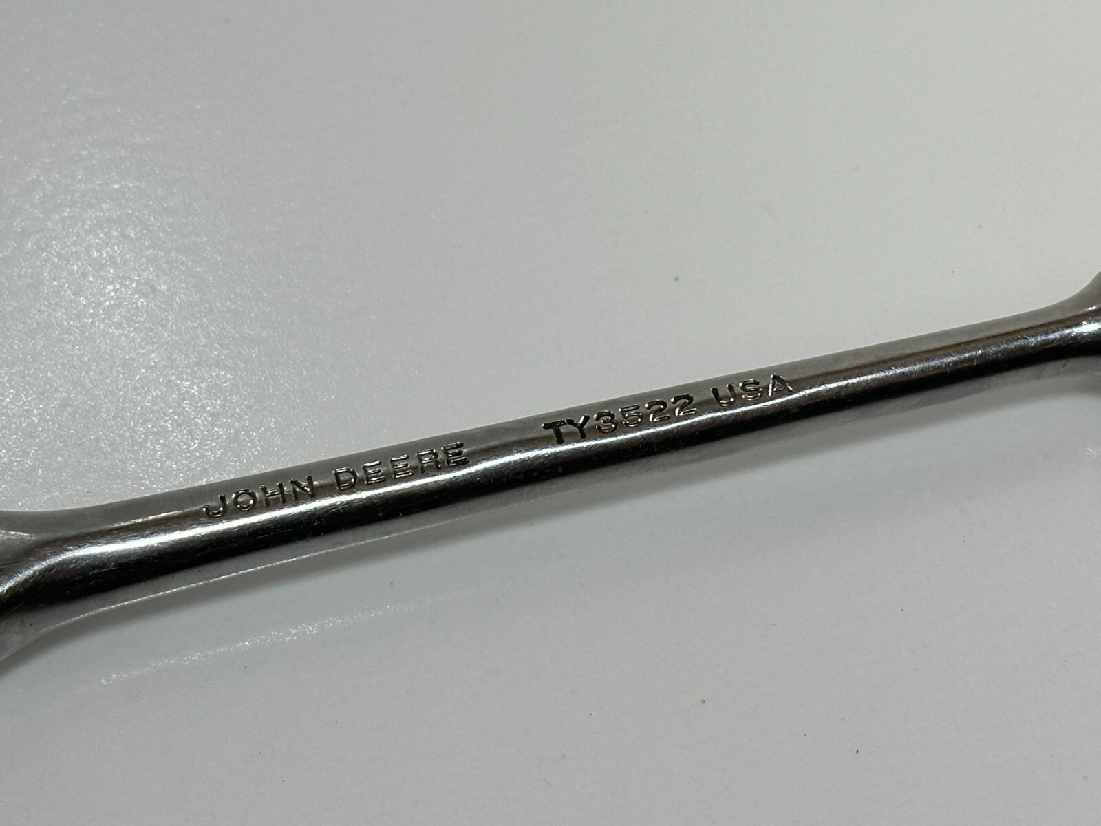 JOHN DEERE Tools USA TY3522 3/8″ Drive Flex Head Ratchet – Chrome Knurled Handle