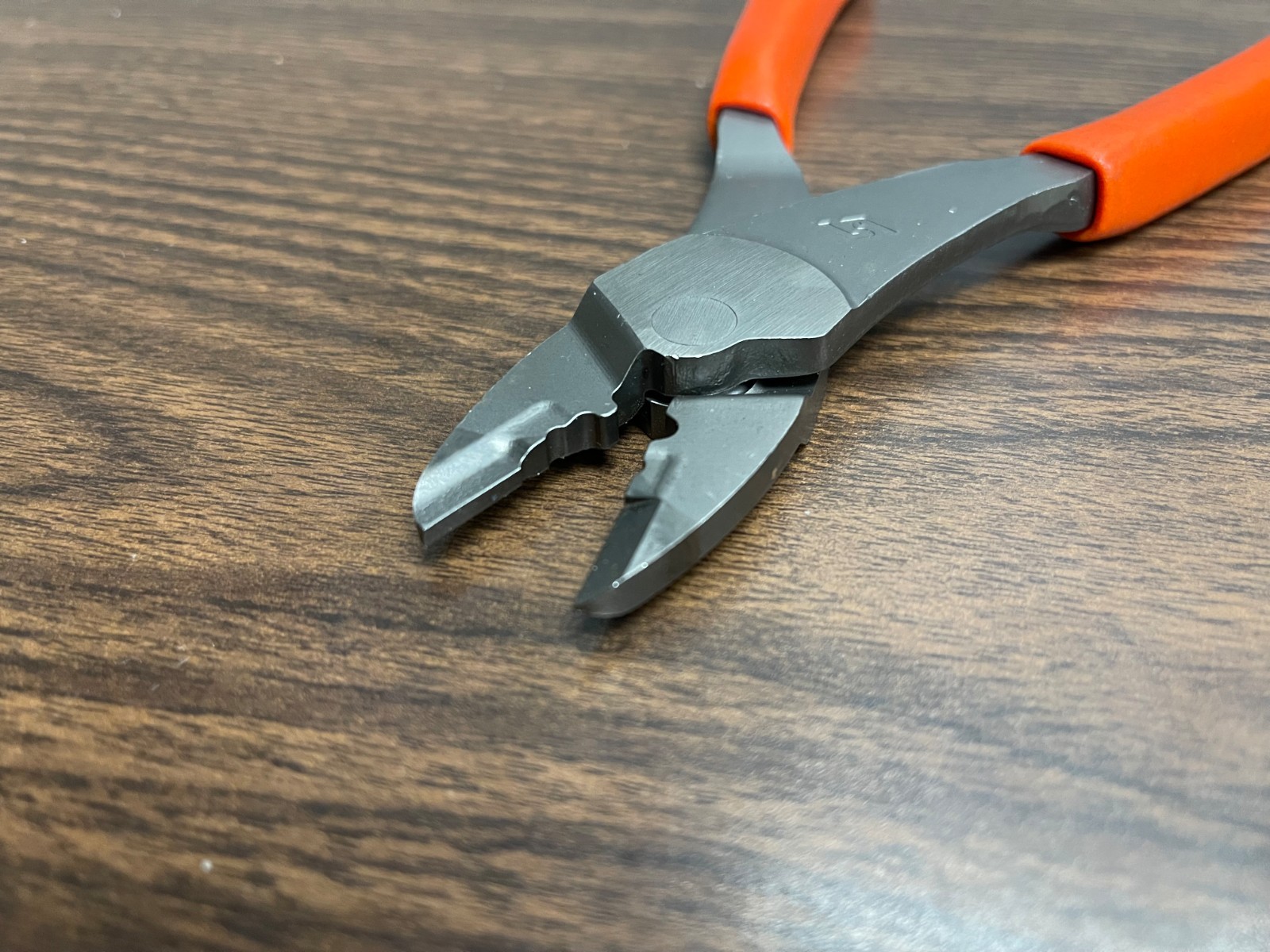 Snap-on 29ACF 9″ Wire Terminal Crimping/Cutter Pliers Soft Grip Orange Used